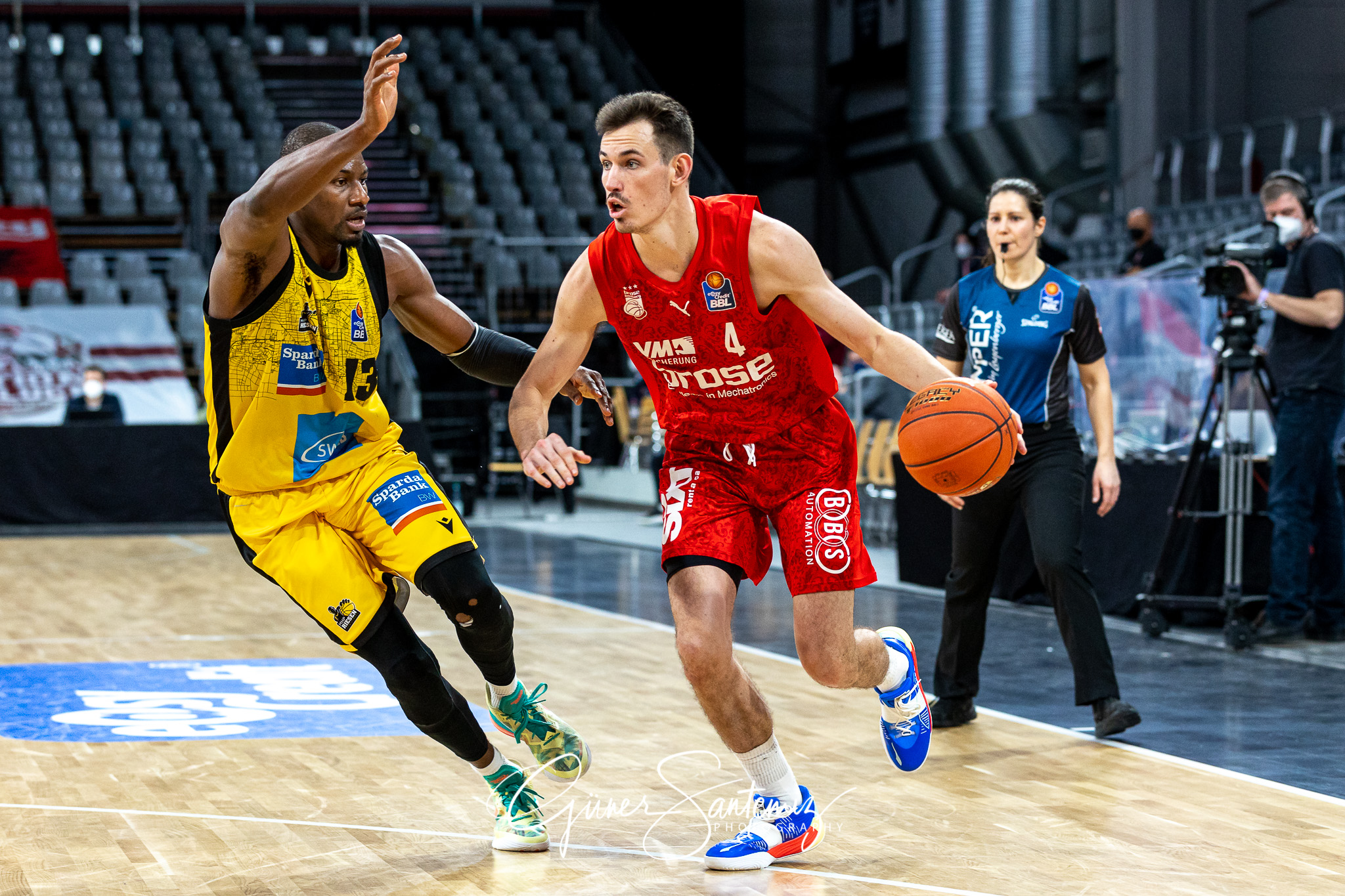 Brose Bamberg vs. MHP Riesen Ludwigsburg - Basketball - easyCred