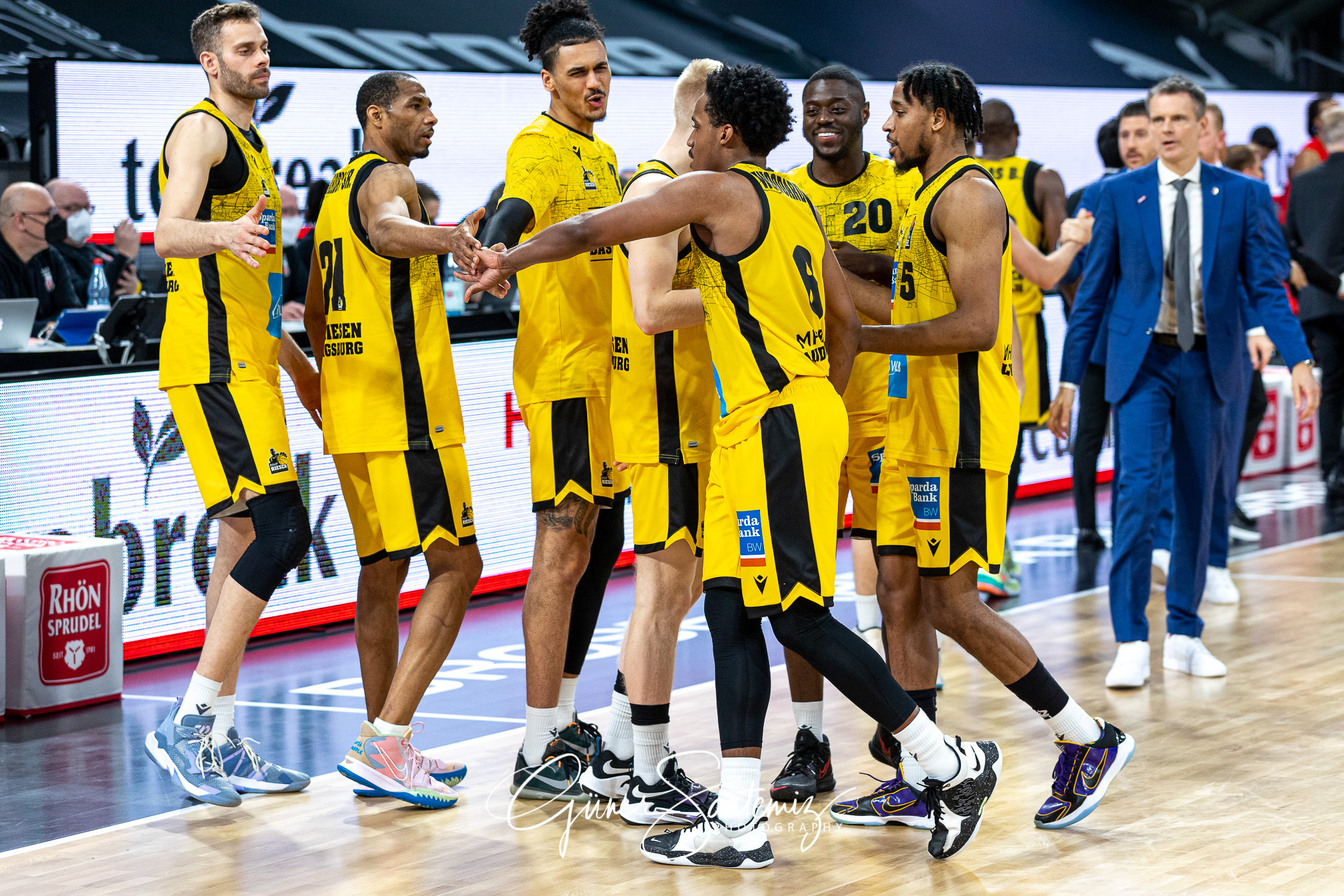 Brose Bamberg vs. MHP Riesen Ludwigsburg - Basketball - easyCred