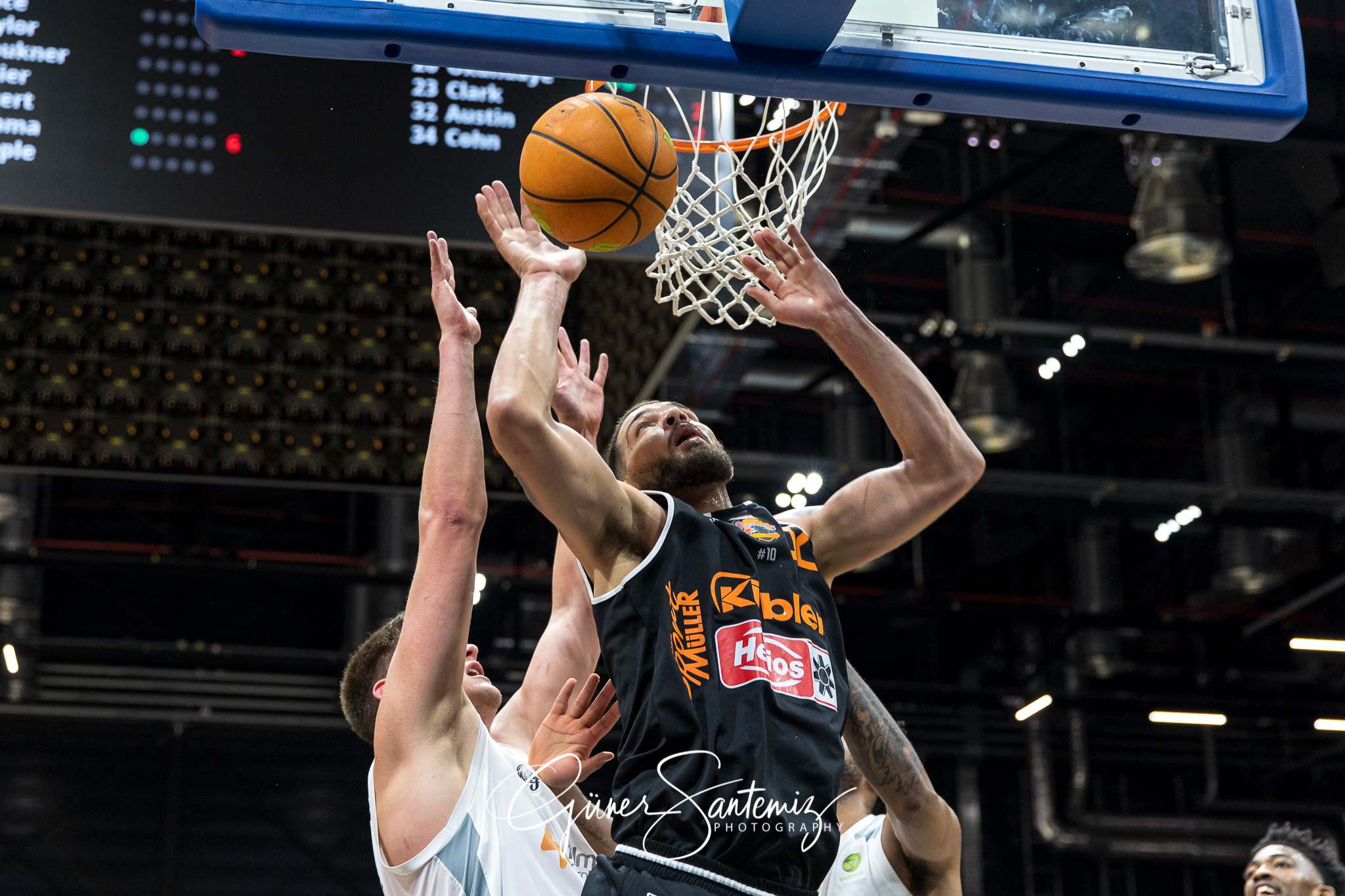 Nuernberg Falcons BC vs. wiha Panthers Schwenningen - Basketball