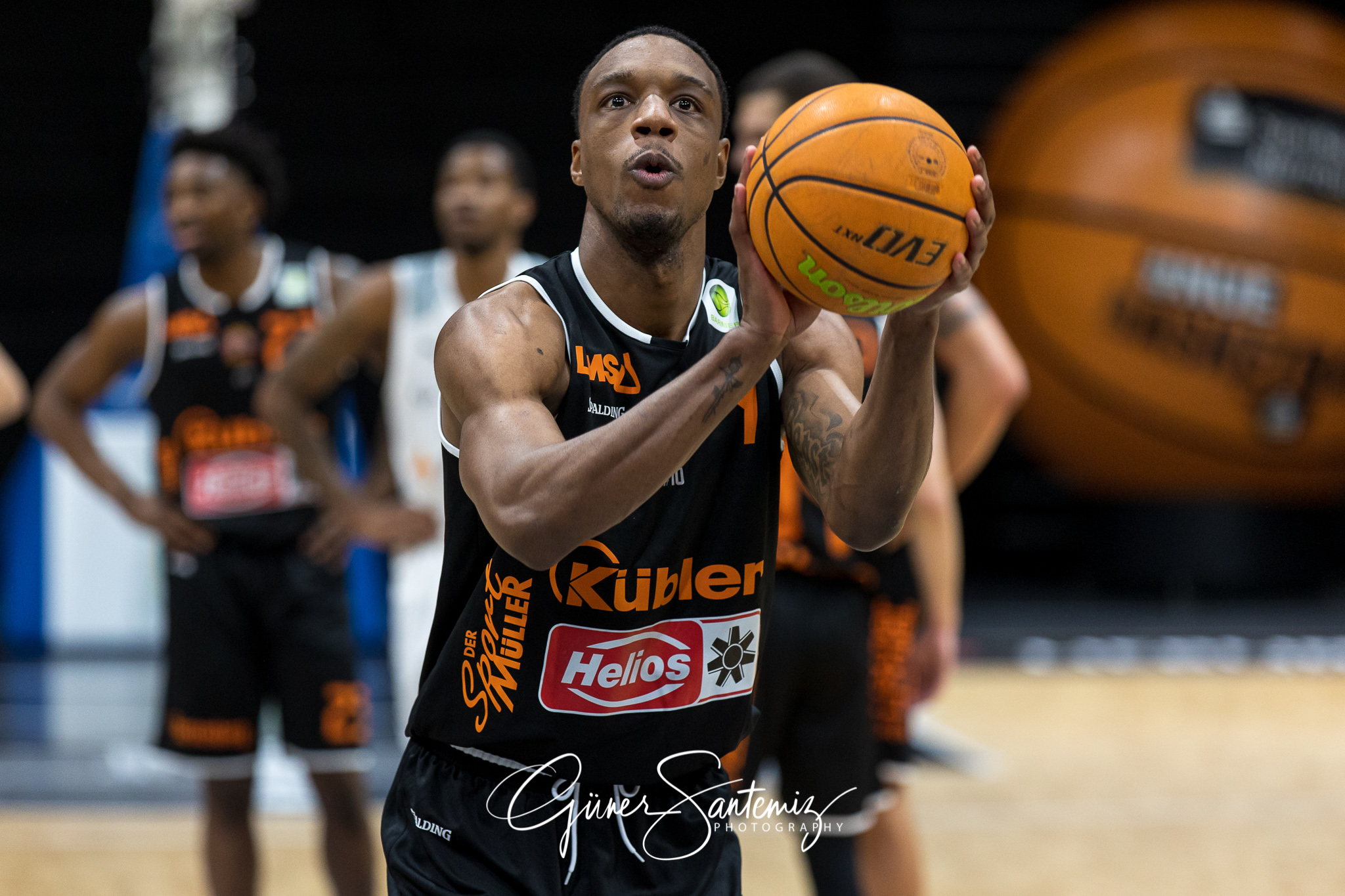 Nuernberg Falcons BC vs. wiha Panthers Schwenningen - Basketball