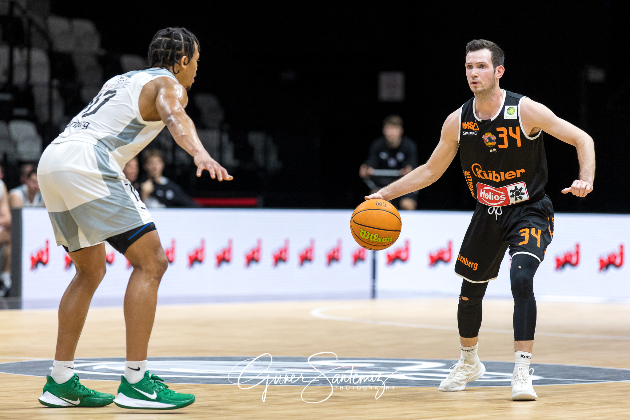 Nuernberg Falcons BC vs. wiha Panthers Schwenningen - Basketball