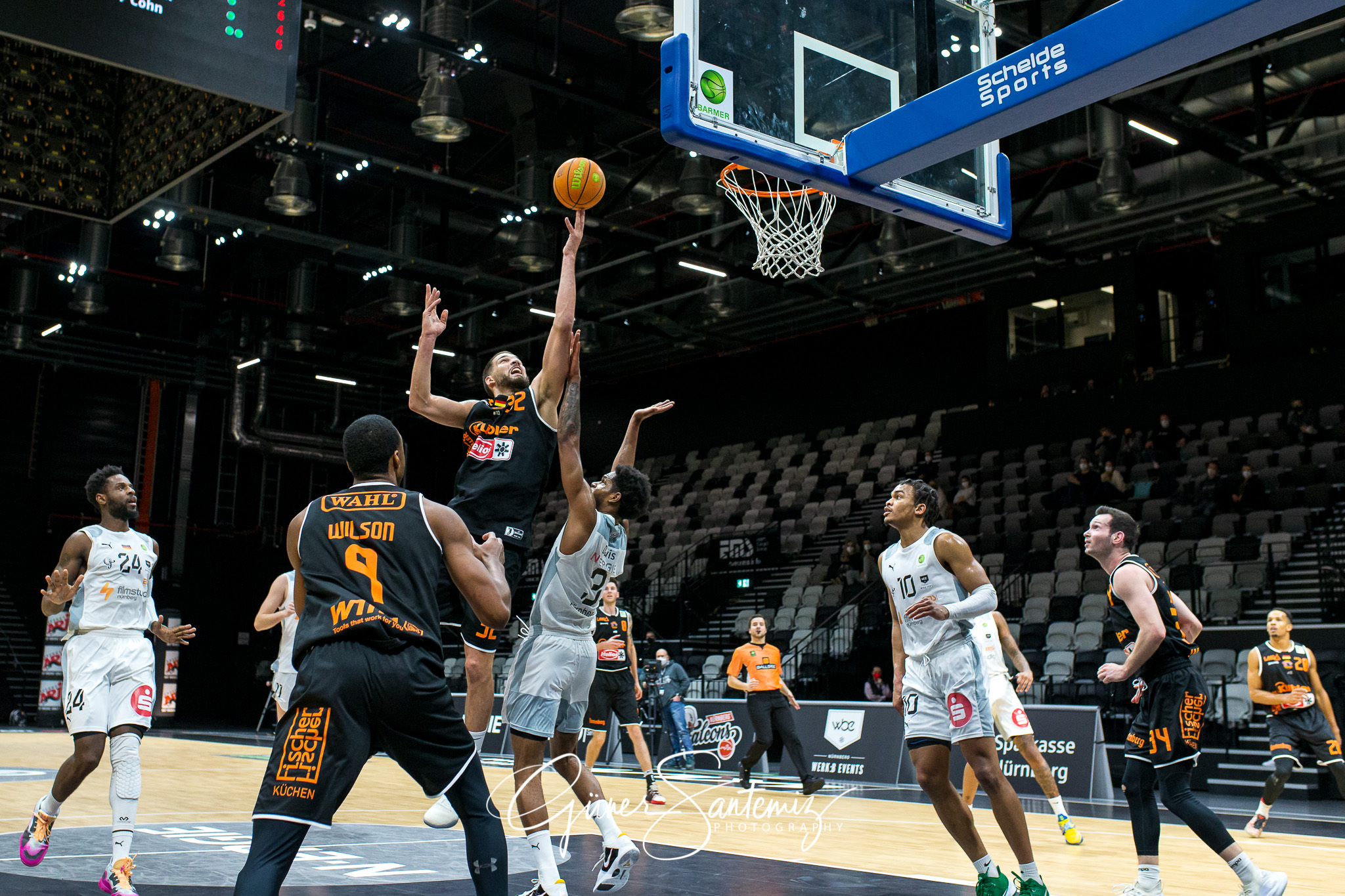 Nuernberg Falcons BC vs. wiha Panthers Schwenningen - Basketball