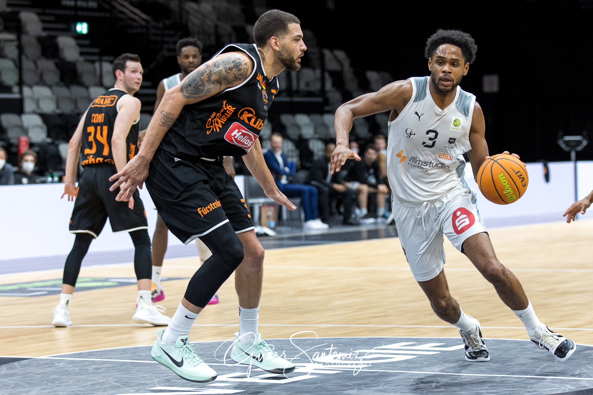 Nuernberg Falcons BC vs. wiha Panthers Schwenningen - Basketball