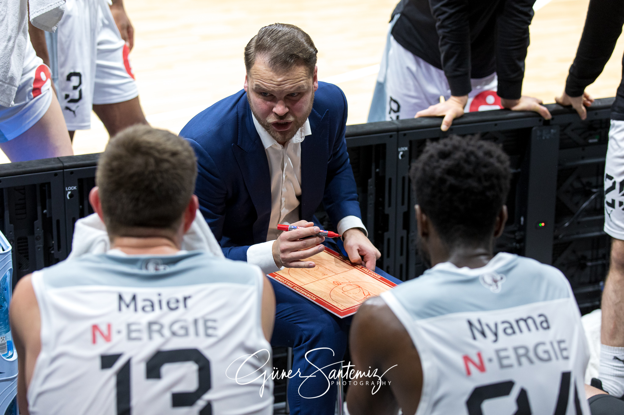Nuernberg Falcons BC vs. wiha Panthers Schwenningen - Basketball