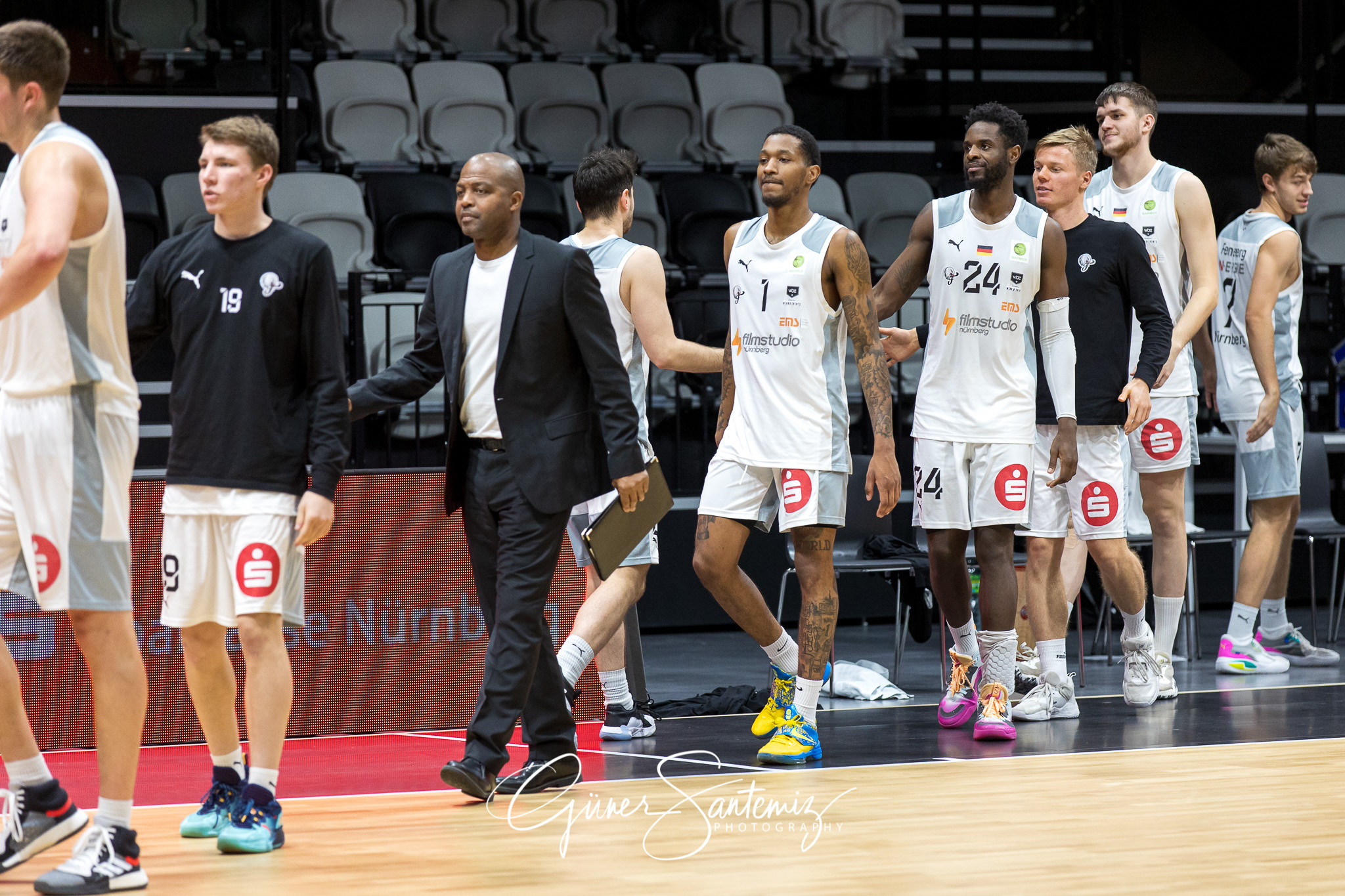 Nuernberg Falcons BC vs. wiha Panthers Schwenningen - Basketball