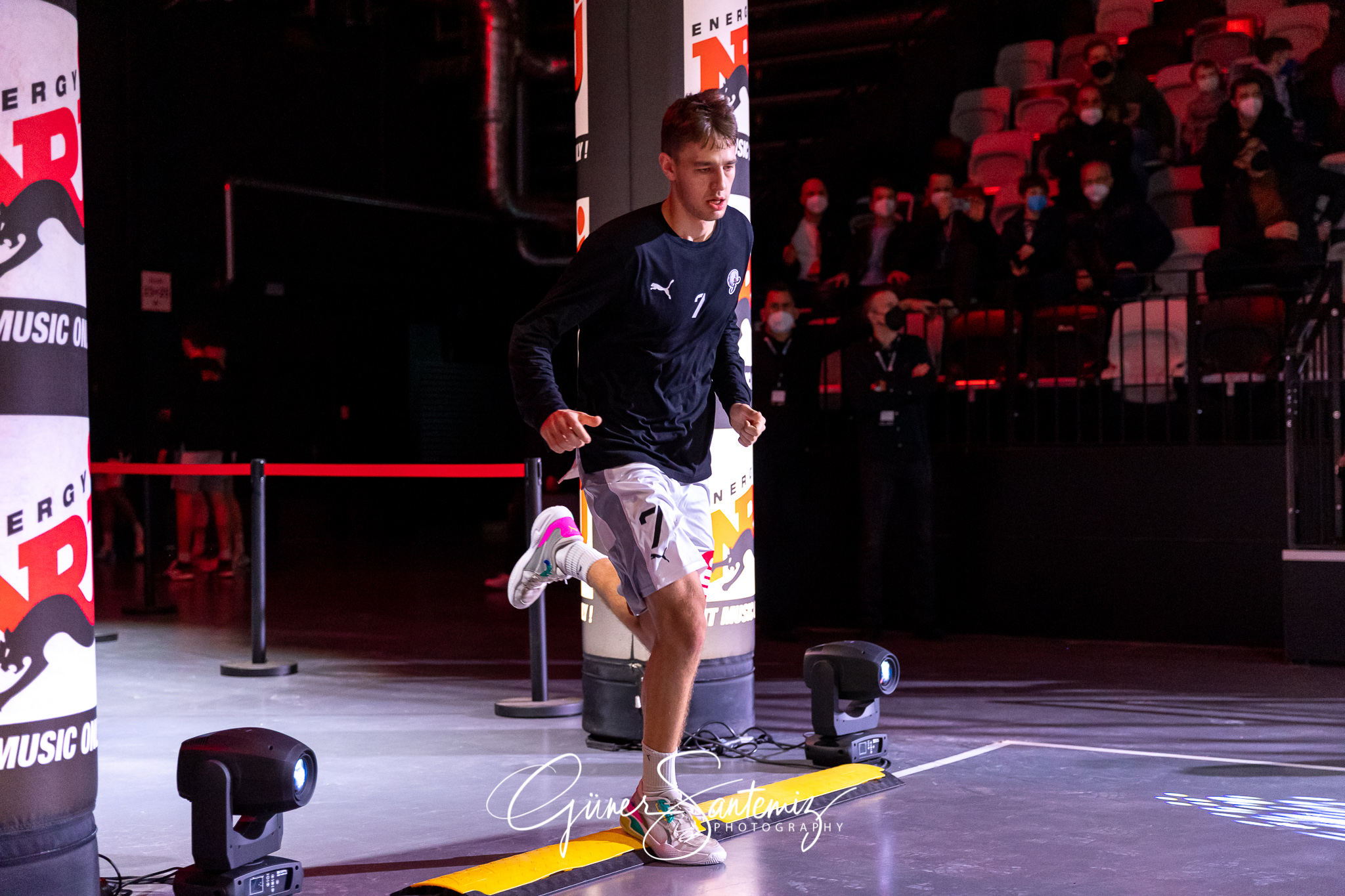 Nuernberg Falcons BC vs. Itzehoe Eagles - Basketball - 2. Bundes
