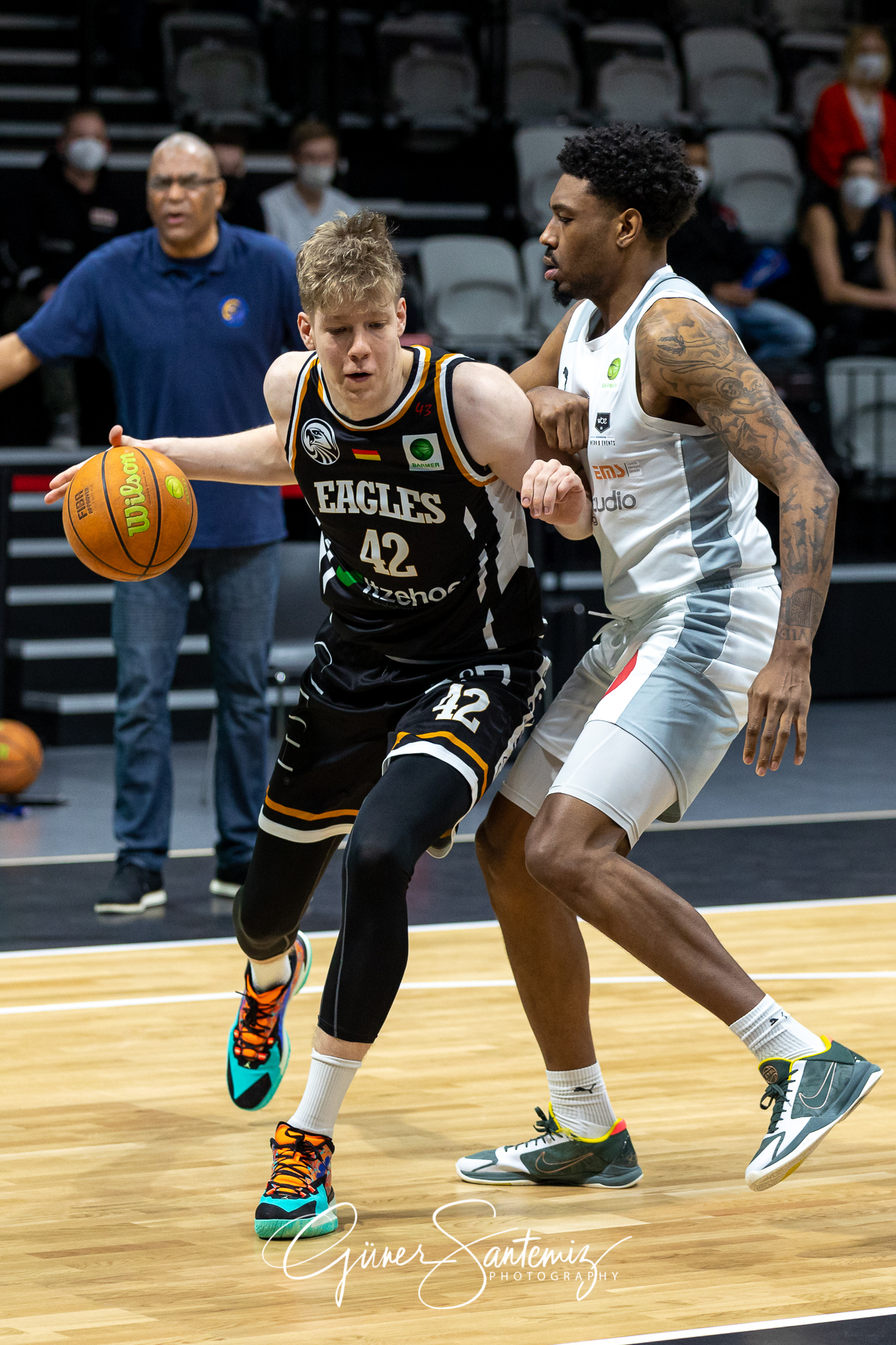 Nuernberg Falcons BC vs. Itzehoe Eagles - Basketball - 2. Bundes