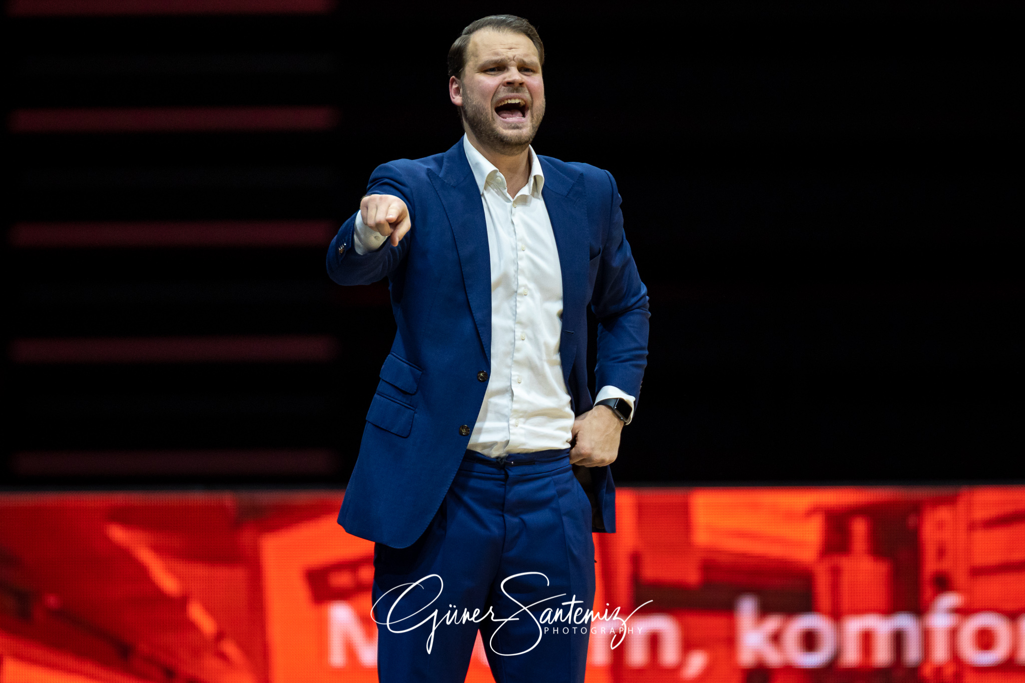 Nuernberg Falcons BC vs. Itzehoe Eagles - Basketball - 2. Bundes