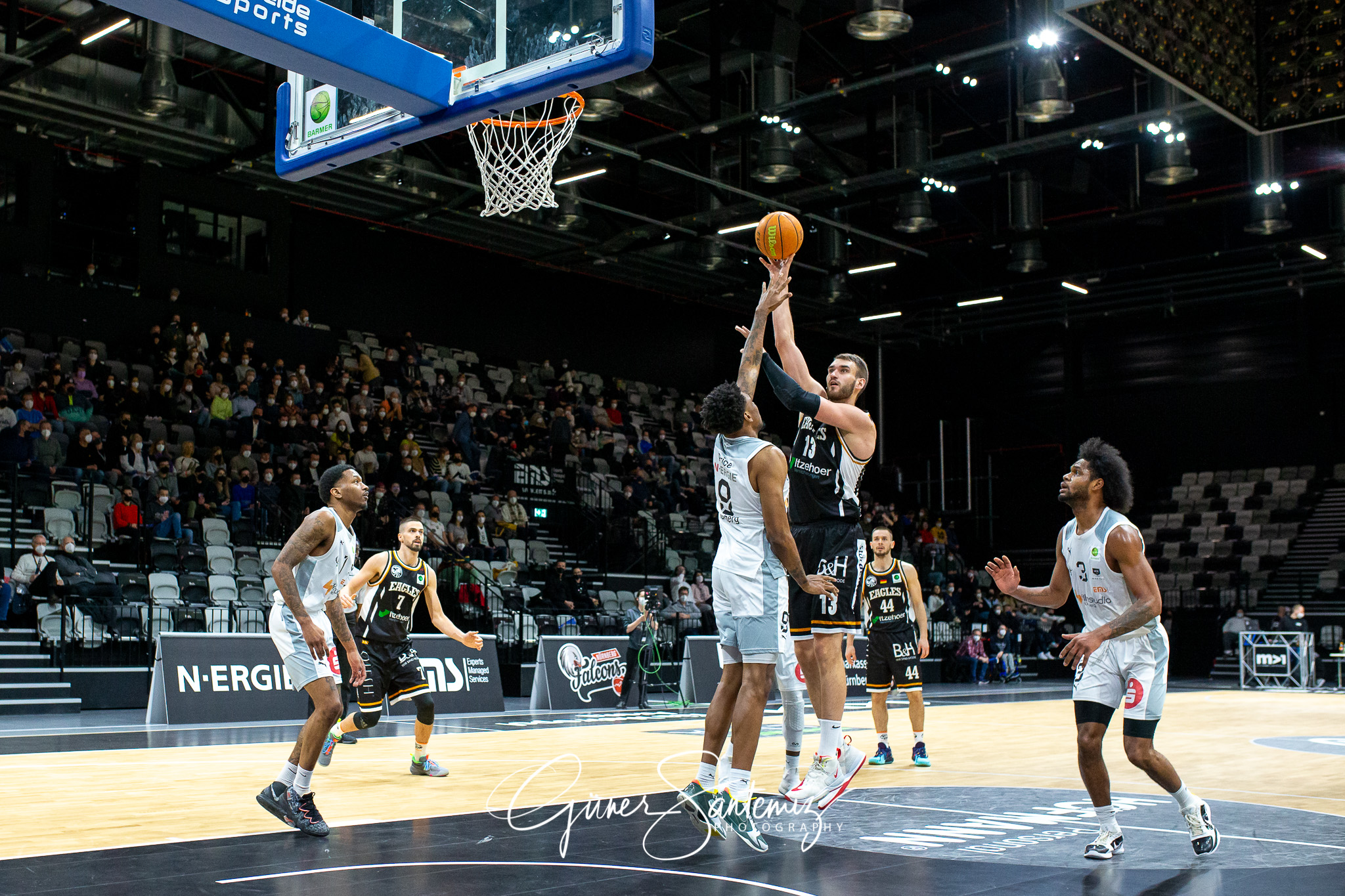 Nuernberg Falcons BC vs. Itzehoe Eagles - Basketball - 2. Bundes