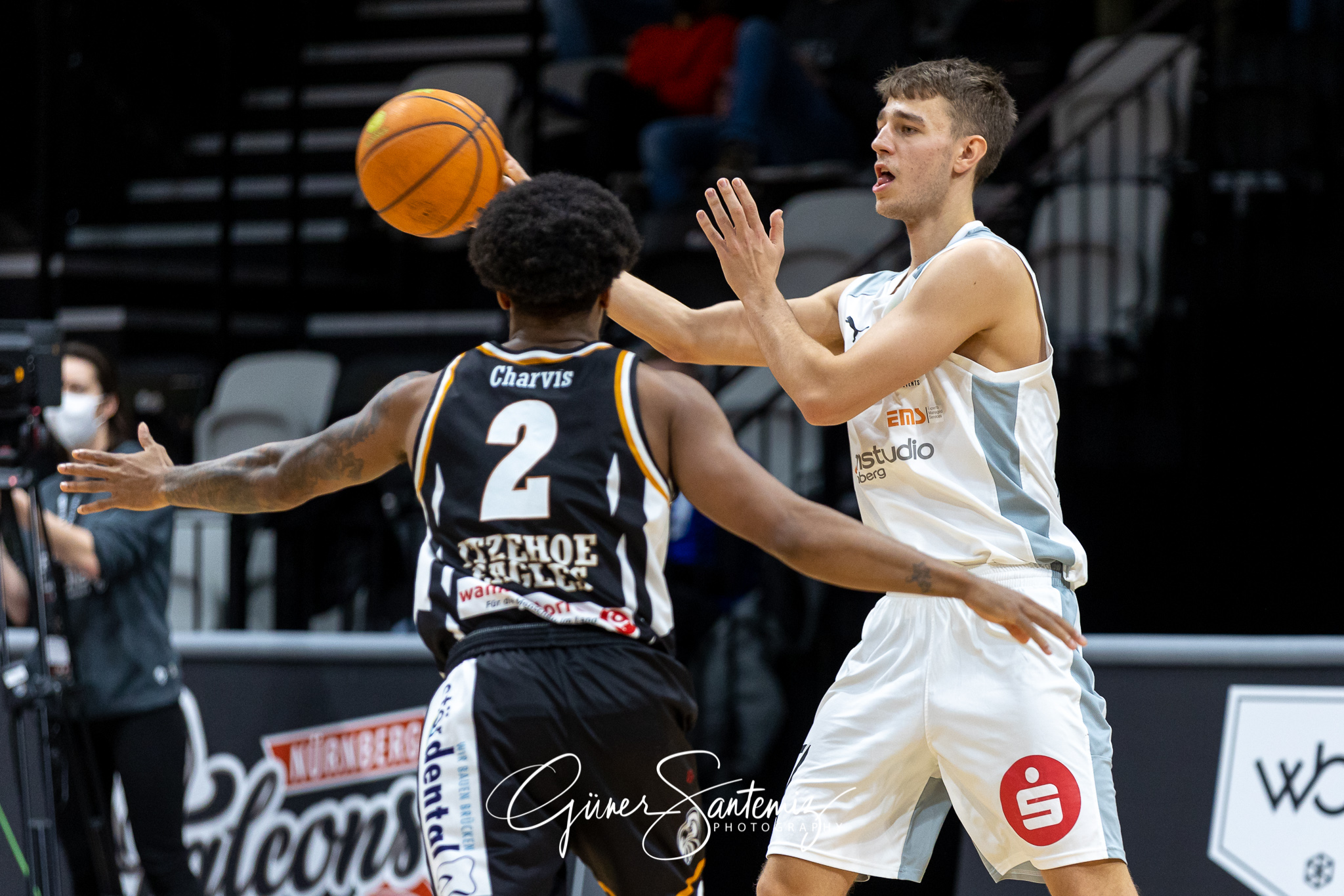 Nuernberg Falcons BC vs. Itzehoe Eagles - Basketball - 2. Bundes