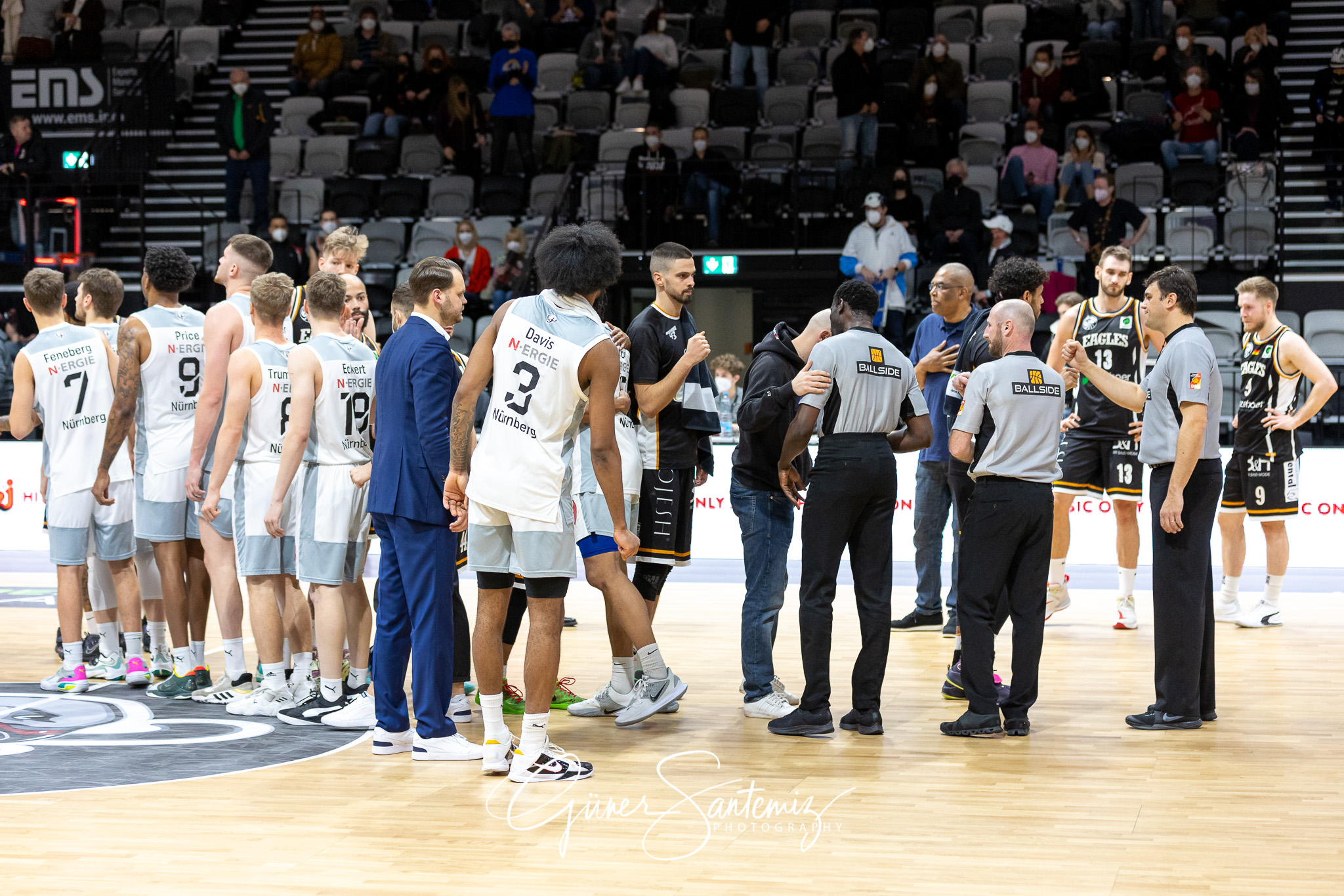Nuernberg Falcons BC vs. Itzehoe Eagles - Basketball - 2. Bundes