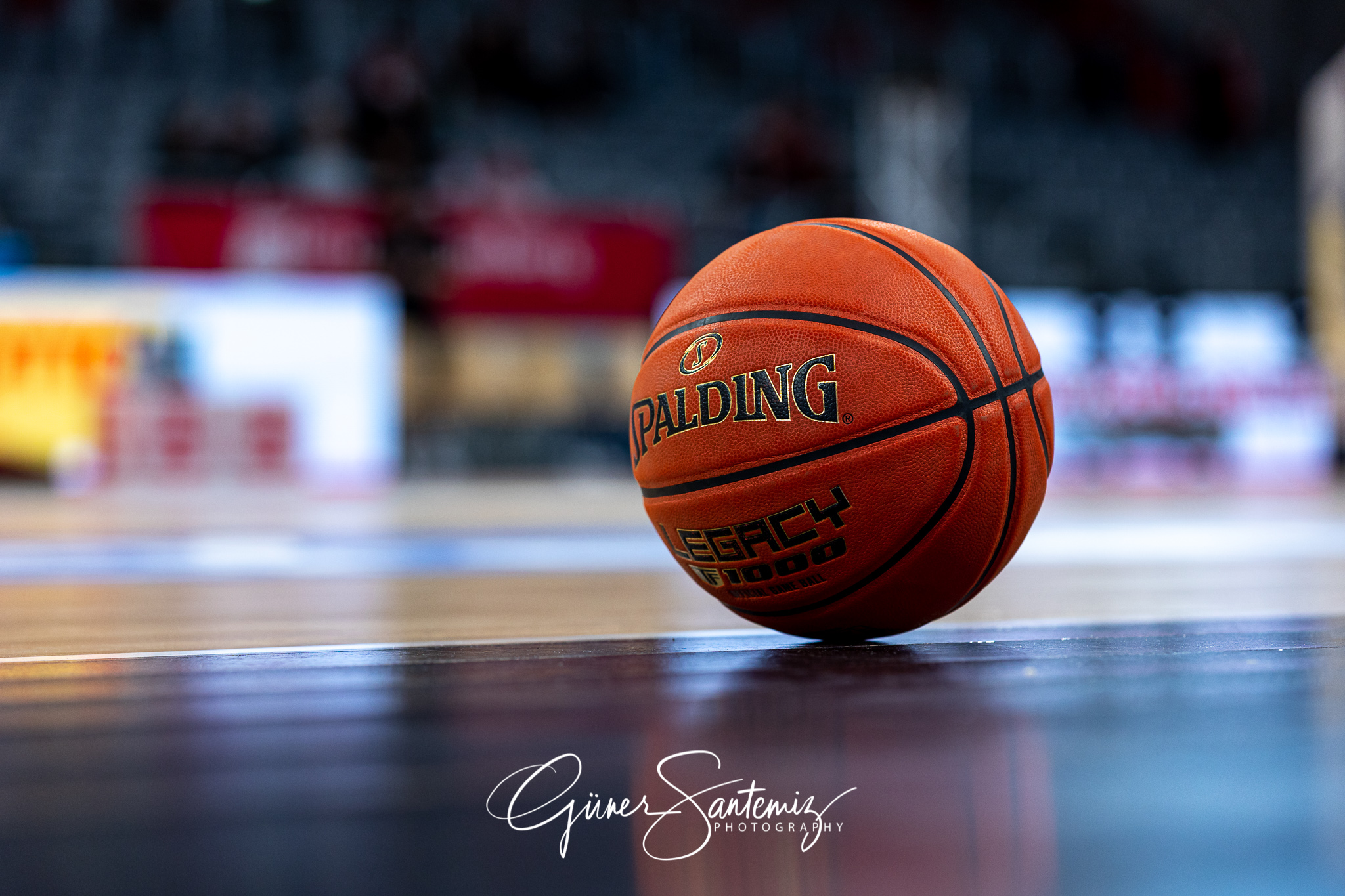 Brose Bamberg vs. Niners Chemnitz - Basketball - easyCredit BBL