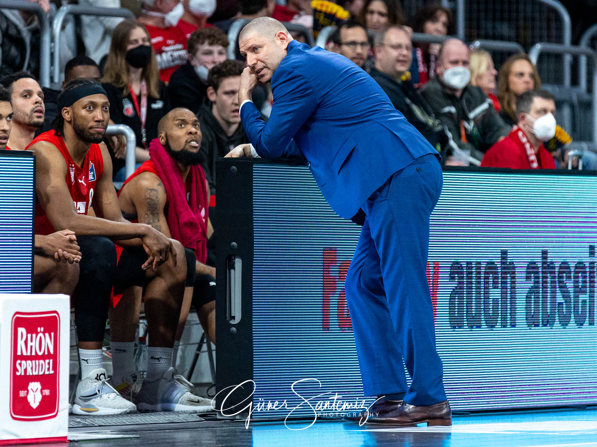 Brose Bamberg vs. Niners Chemnitz - Basketball - easyCredit BBL