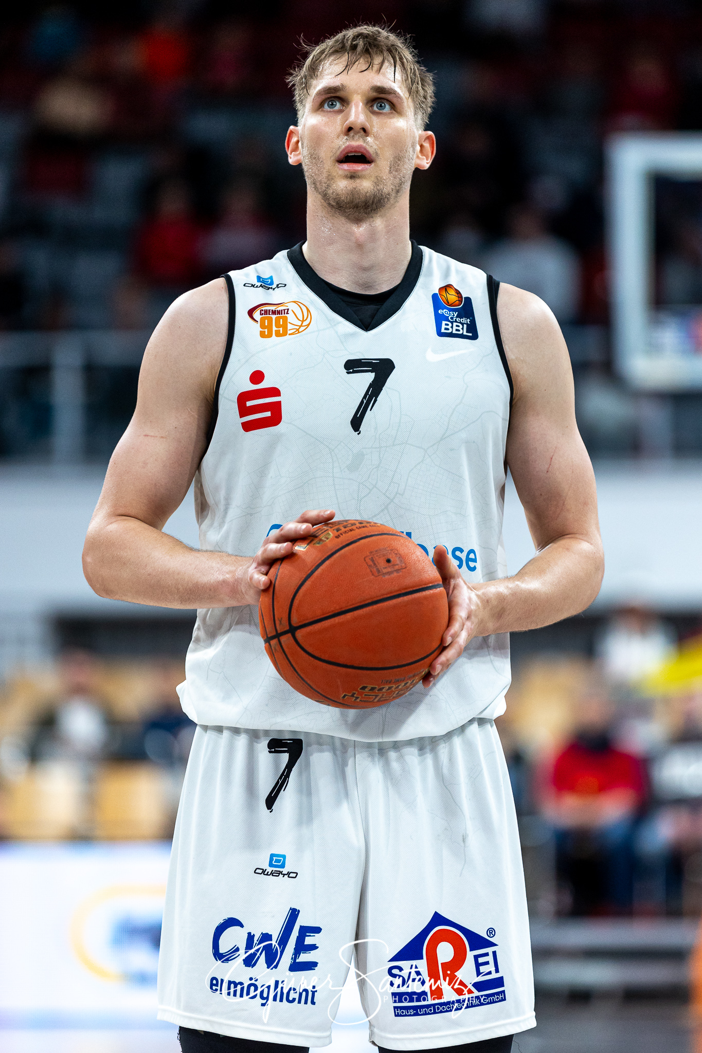 Brose Bamberg vs. Niners Chemnitz - Basketball - easyCredit BBL