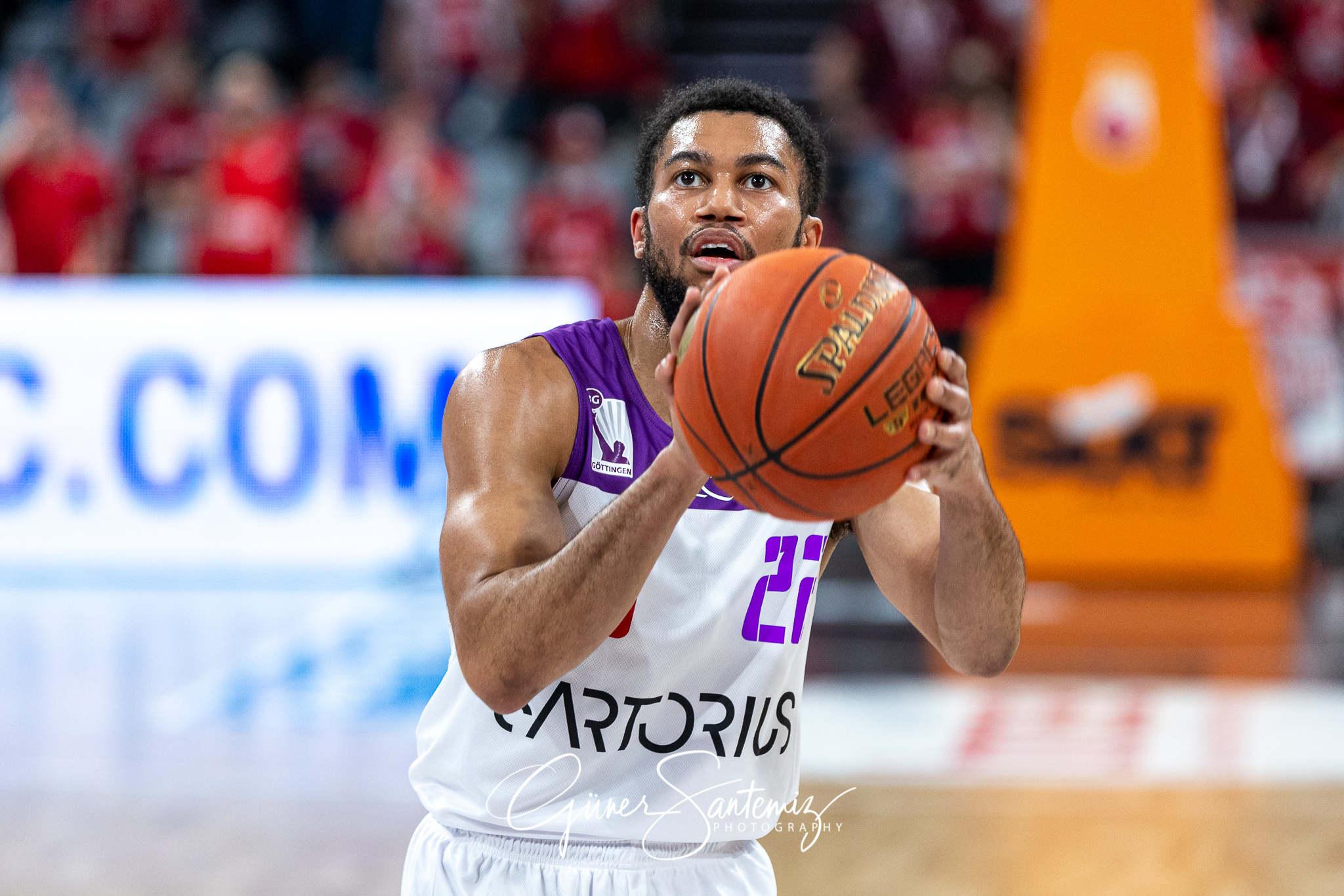 Brose Bamberg vs. BG Goettingen - Basketball - easyCredit BBL -