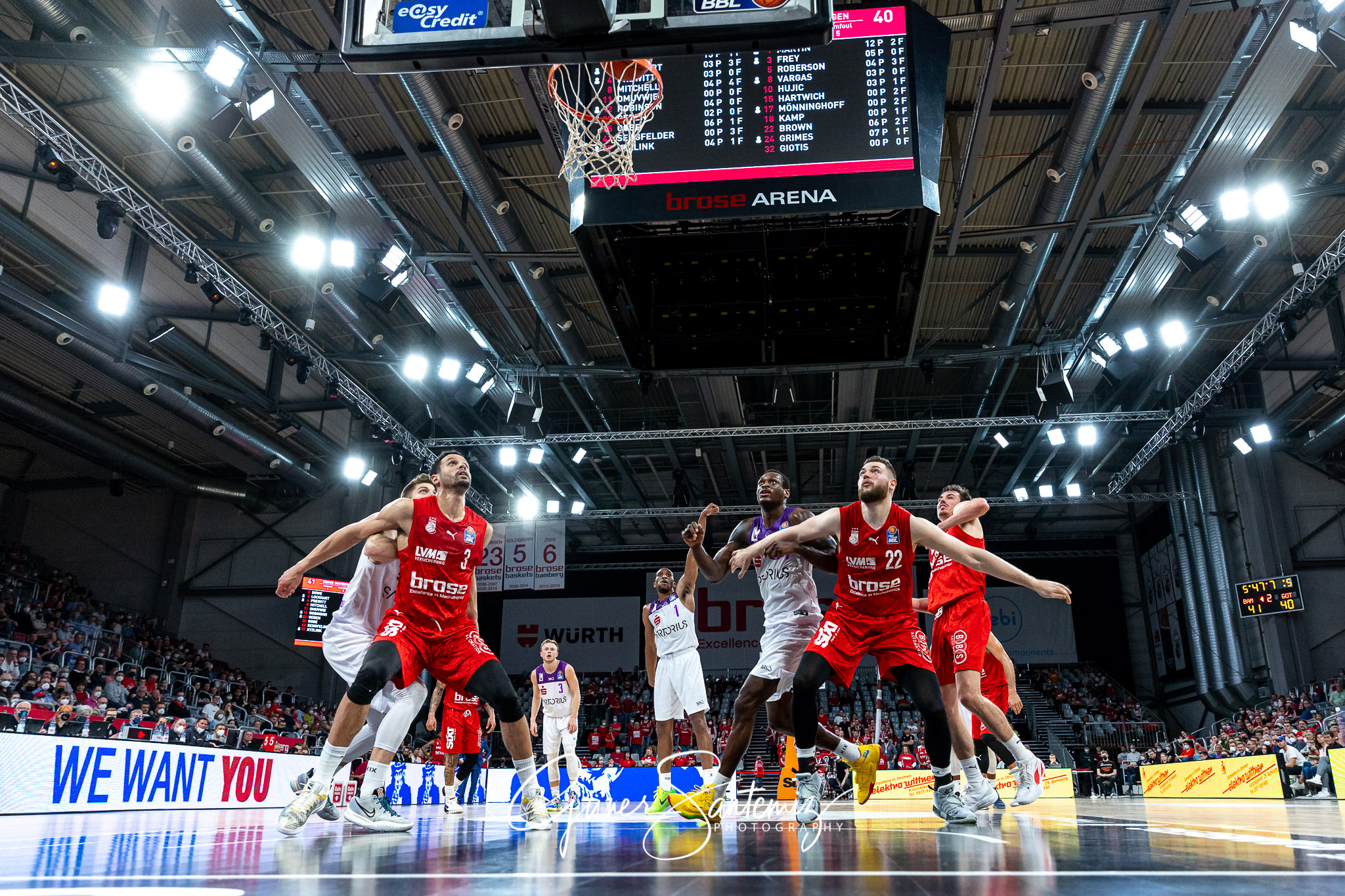 Brose Bamberg vs. BG Goettingen - Basketball - easyCredit BBL -