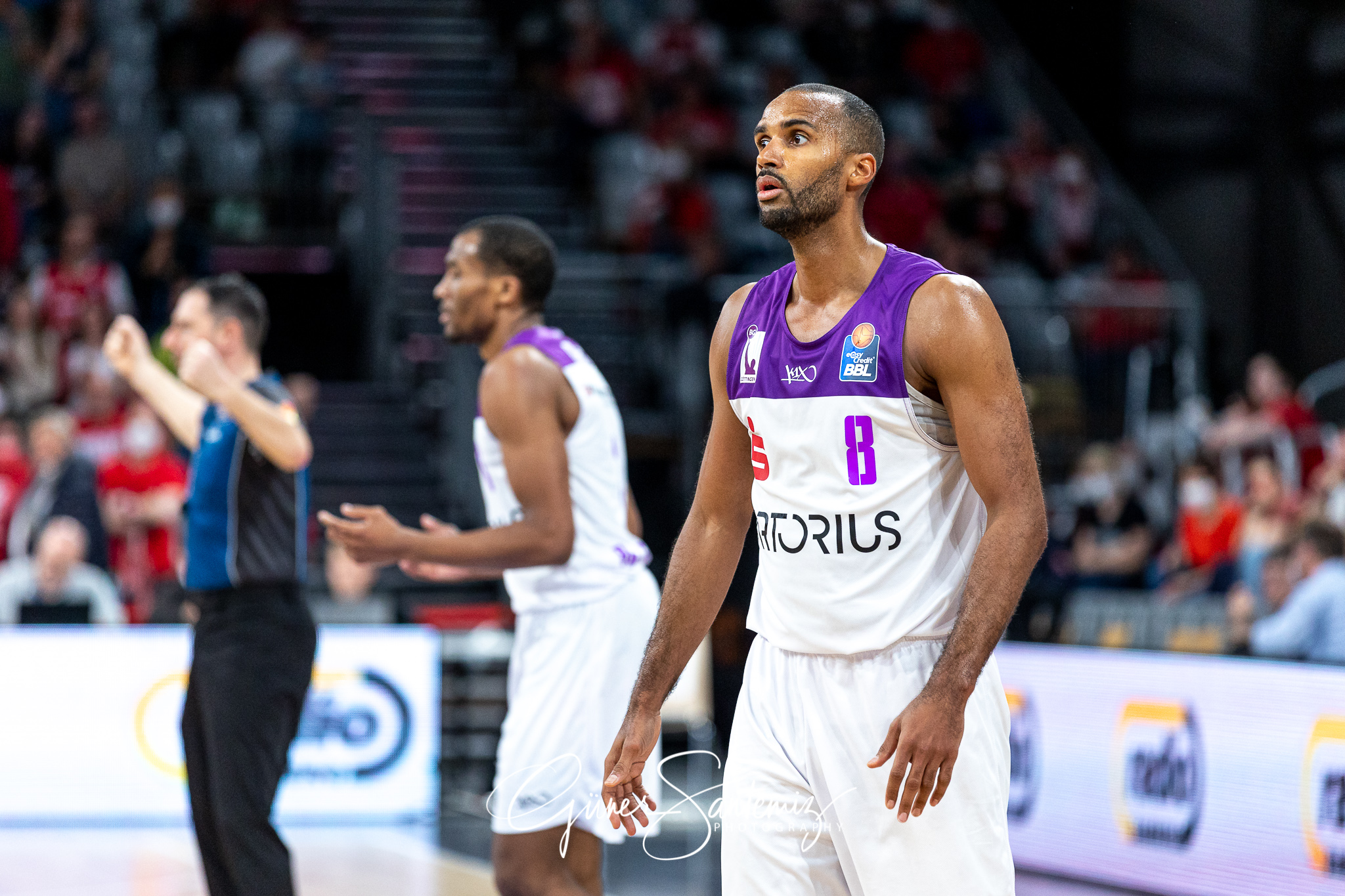 Brose Bamberg vs. BG Goettingen - Basketball - easyCredit BBL -