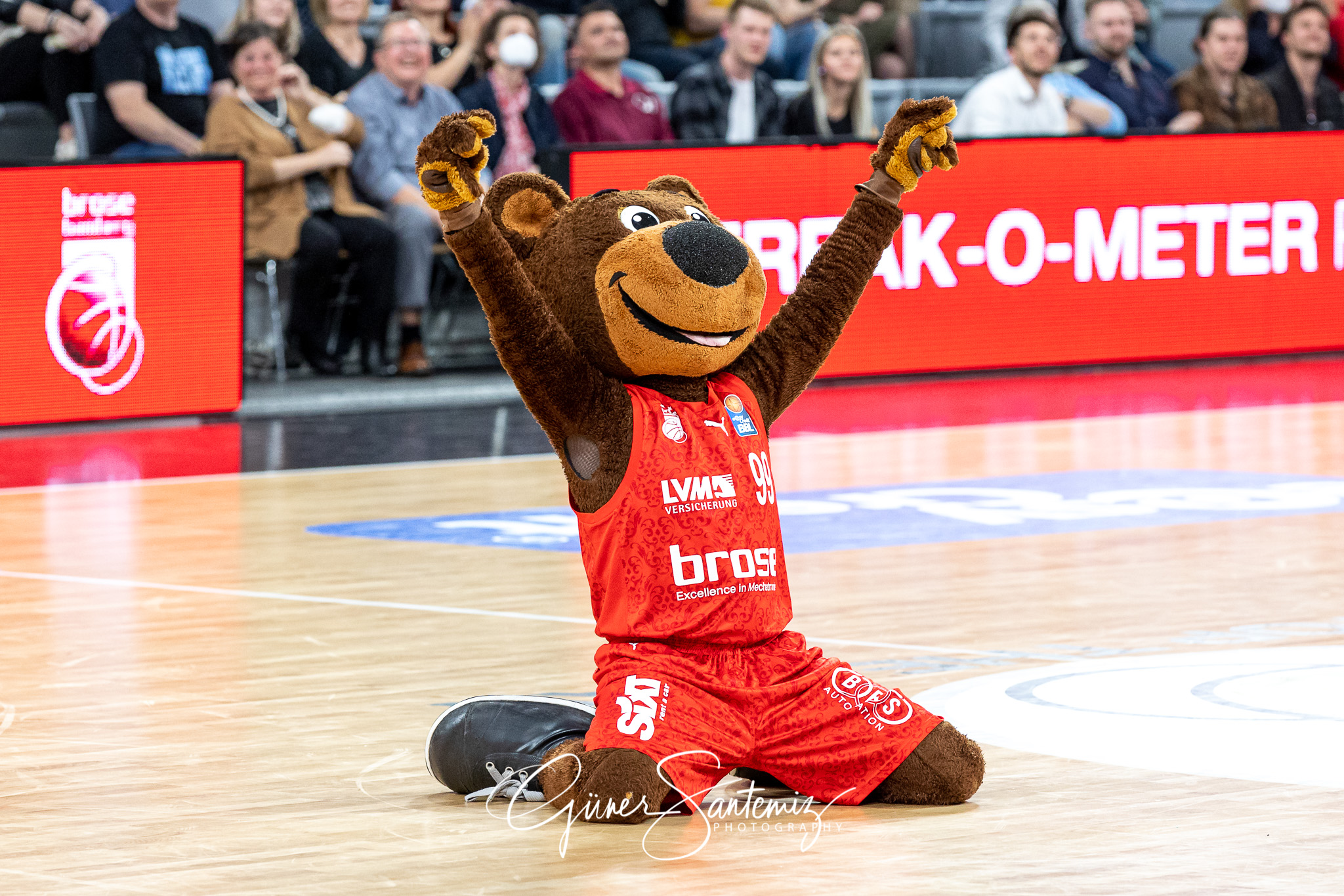 Brose Bamberg vs. BG Goettingen - Basketball - easyCredit BBL -