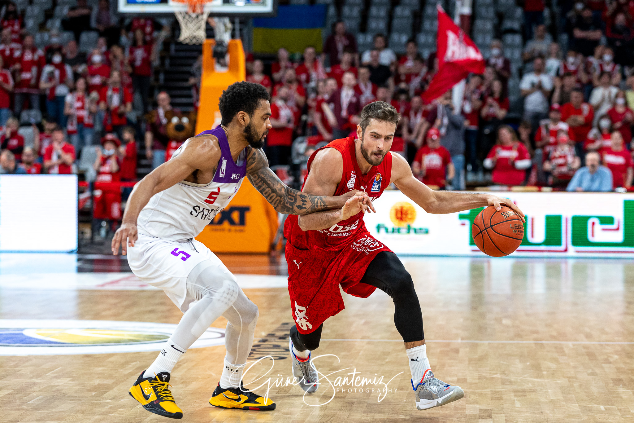 Brose Bamberg vs. BG Goettingen - Basketball - easyCredit BBL -