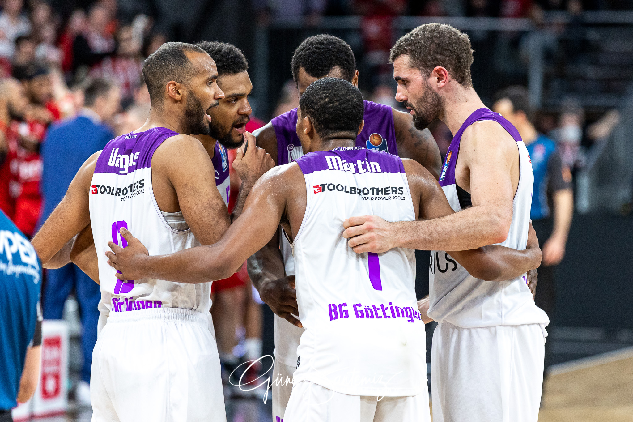 Brose Bamberg vs. BG Goettingen - Basketball - easyCredit BBL -
