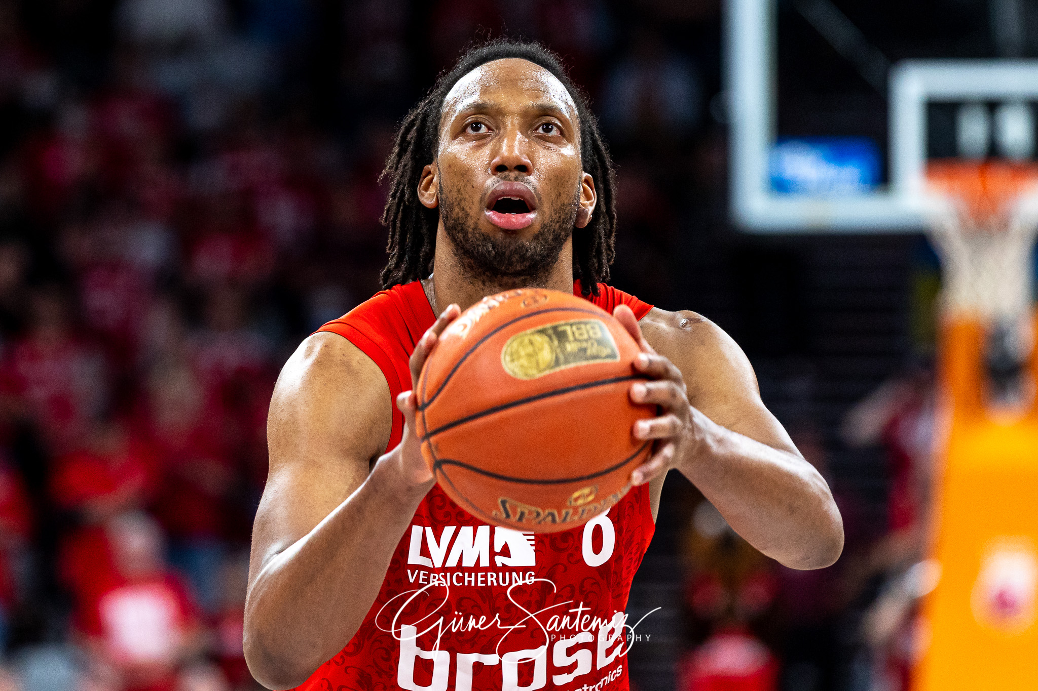 Brose Bamberg vs. Hamburg Towers - Basketball - easyCredit BBL -