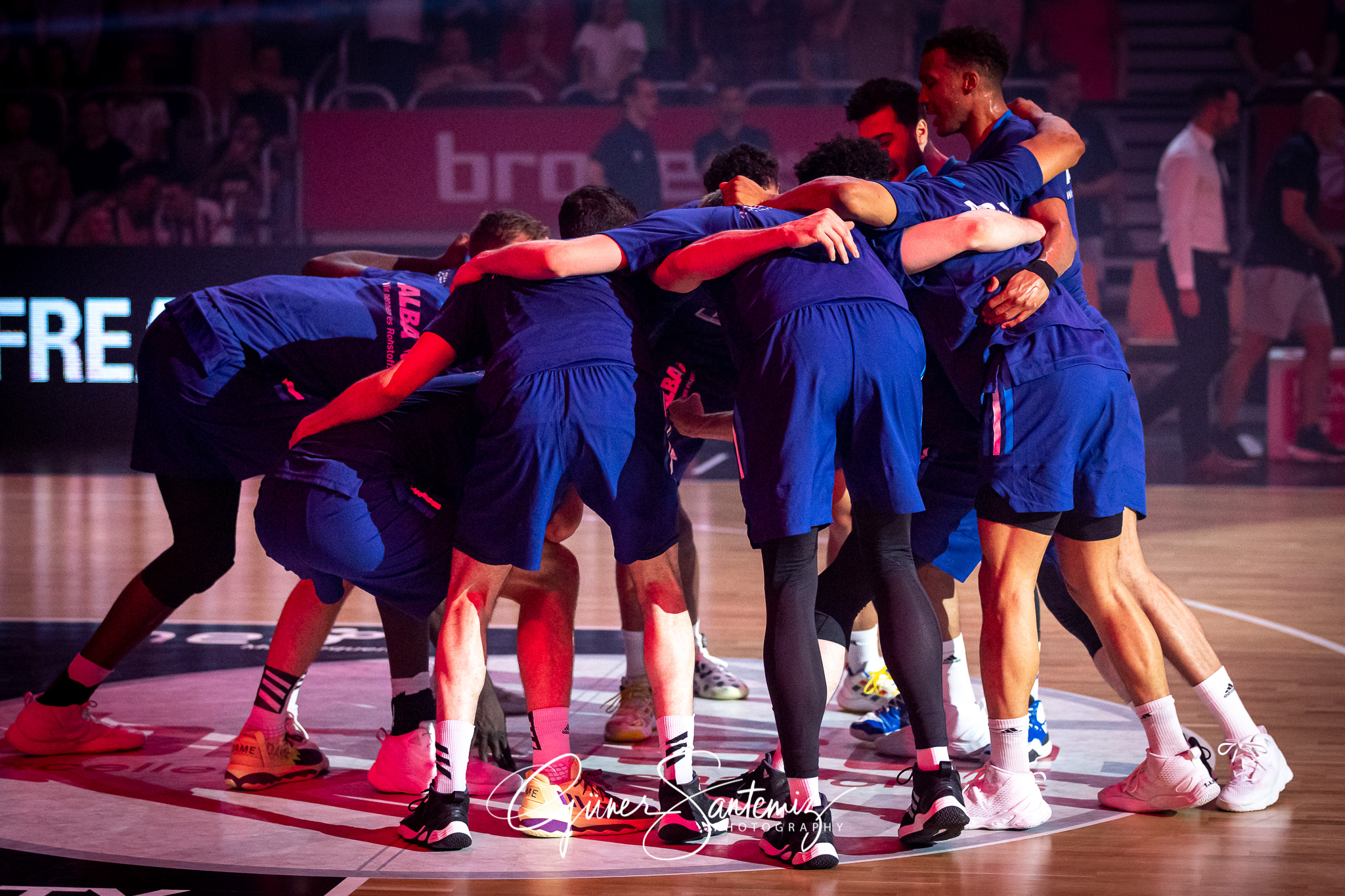 Brose Bamberg vs. Alba Berlin - Basketball - easyCredit BBL - Pl