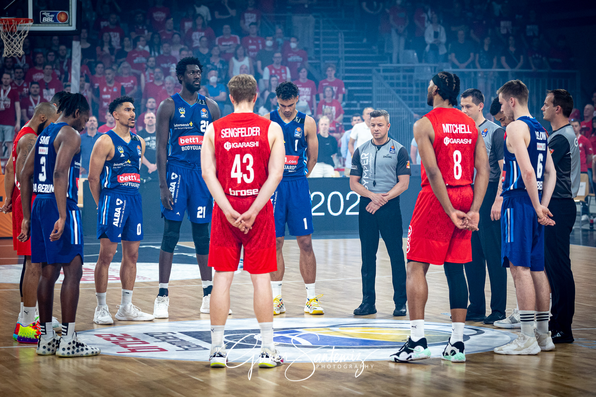 Brose Bamberg vs. Alba Berlin - Basketball - easyCredit BBL - Pl