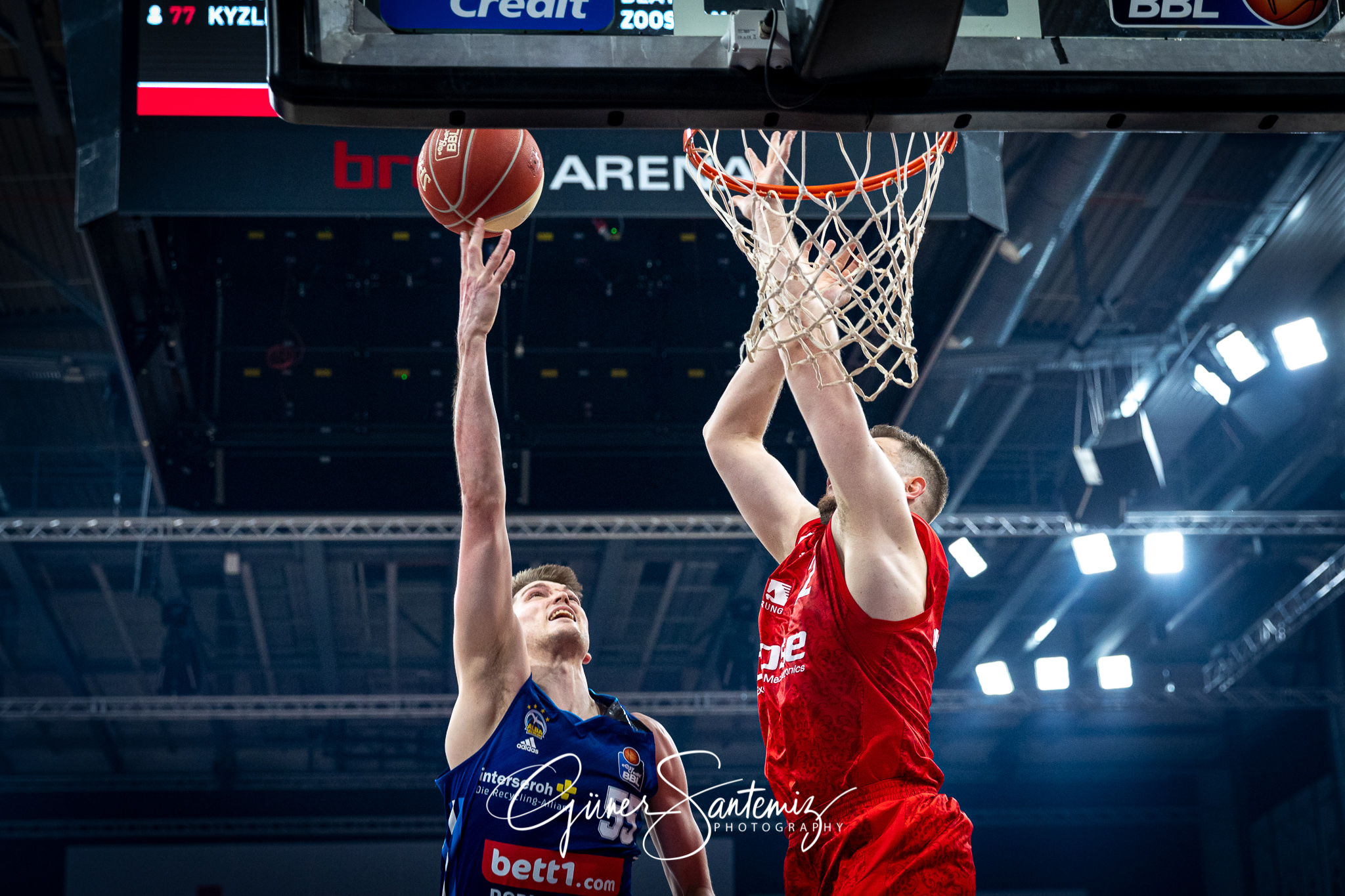 Brose Bamberg vs. Alba Berlin - Basketball - easyCredit BBL - Pl