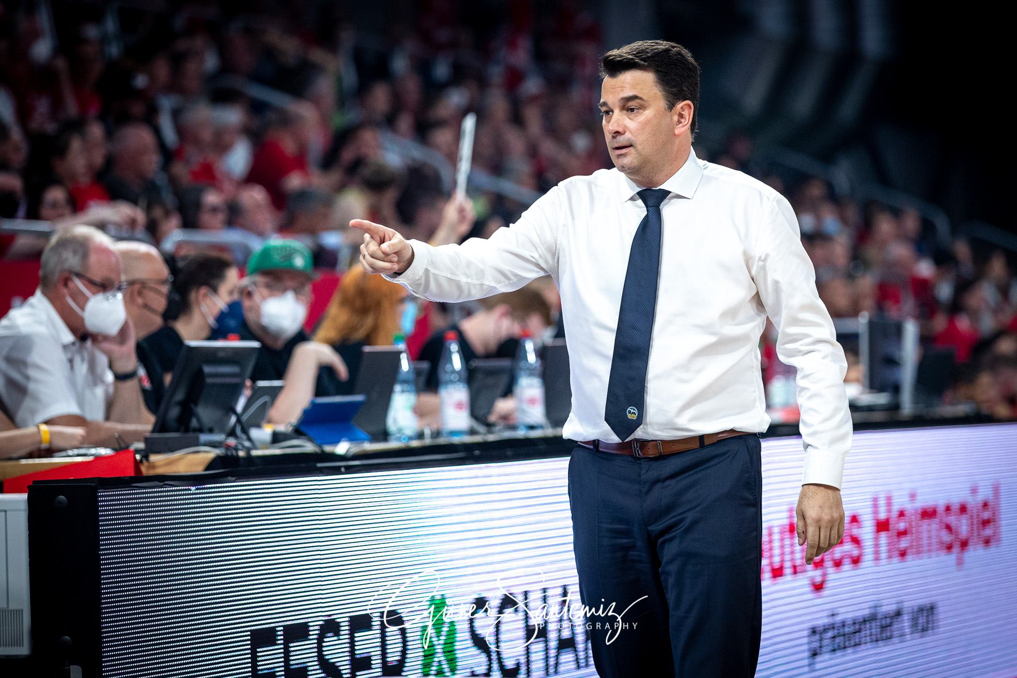 Brose Bamberg vs. Alba Berlin - Basketball - easyCredit BBL - Pl