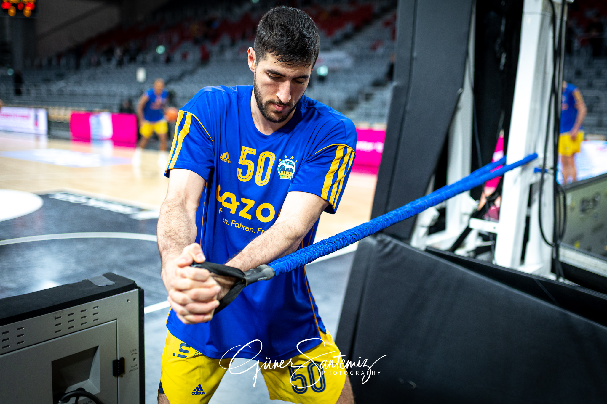 Brose Bamberg vs. Alba Berlin - Basketball - easyCredit BBL - 1.