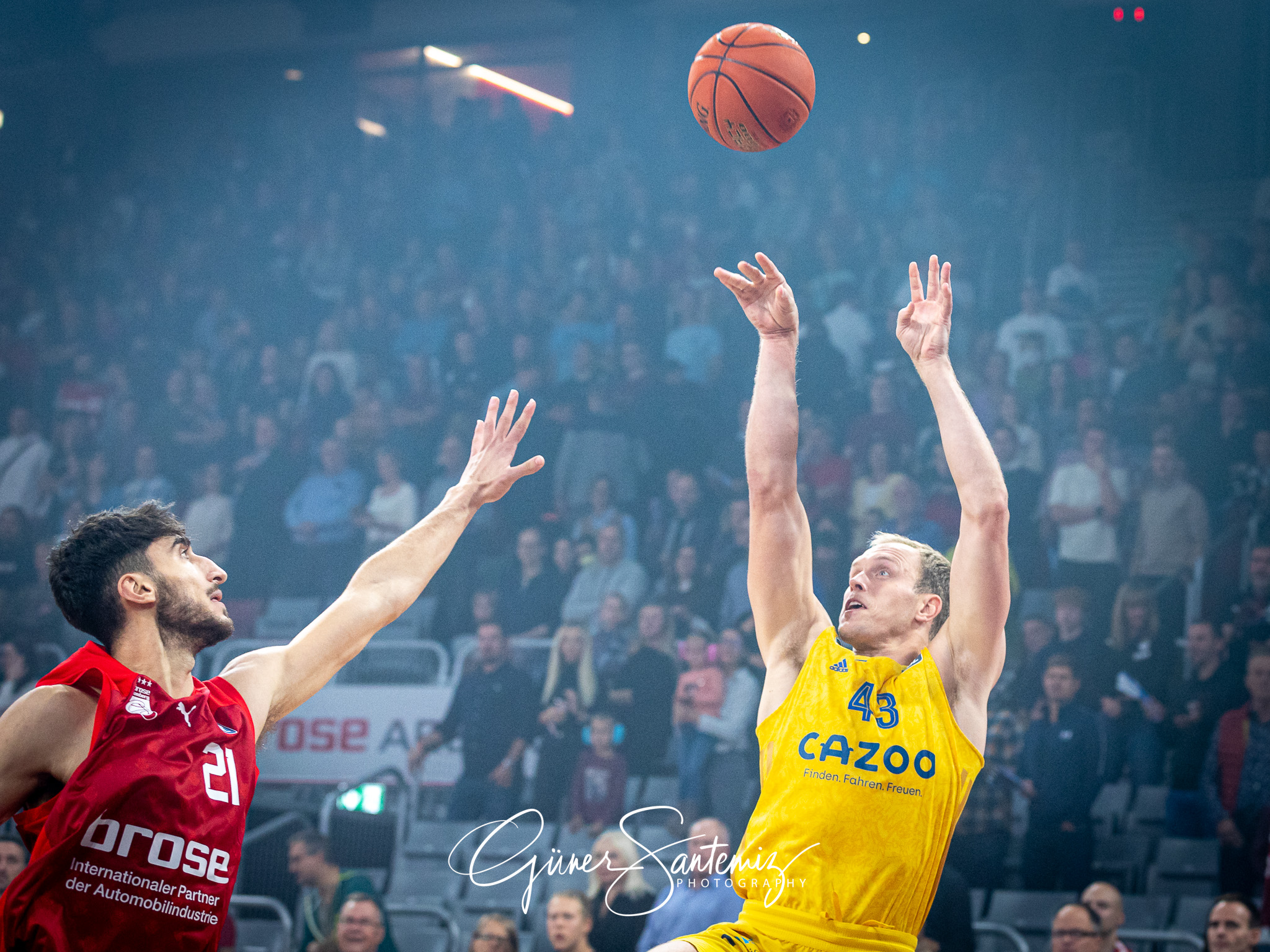 Brose Bamberg vs. Alba Berlin - Basketball - easyCredit BBL - 1.