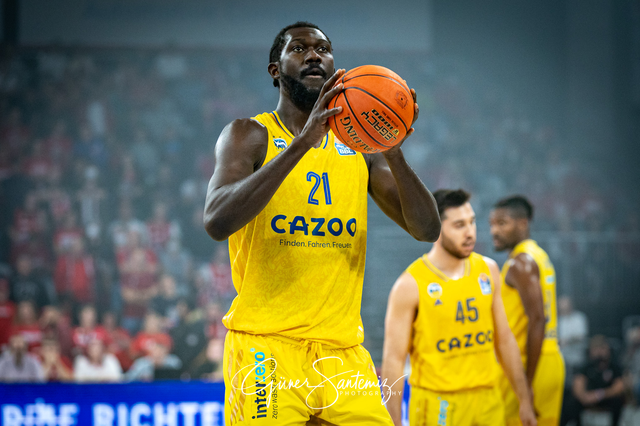 Brose Bamberg vs. Alba Berlin - Basketball - easyCredit BBL - 1.