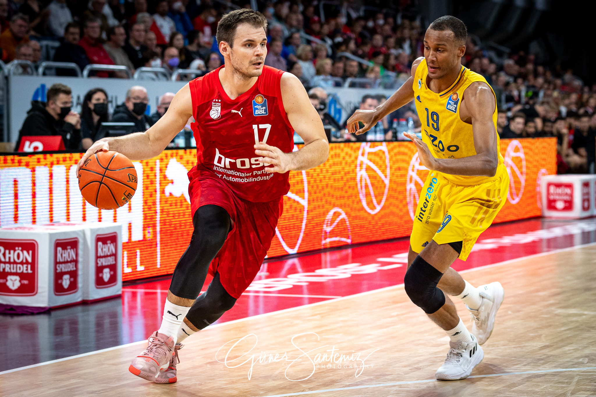 Brose Bamberg vs. Alba Berlin - Basketball - easyCredit BBL - 1.
