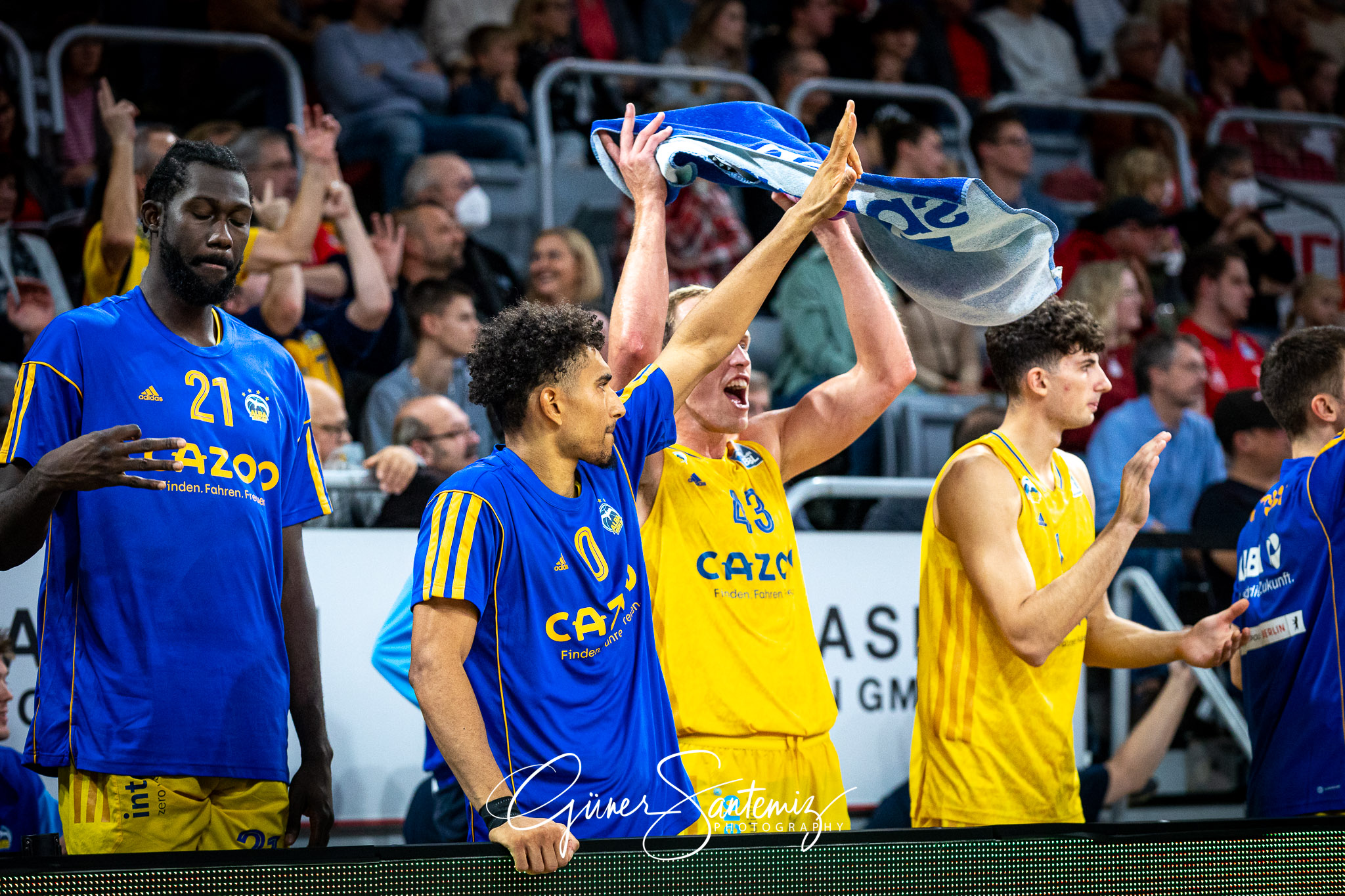 Brose Bamberg vs. Alba Berlin - Basketball - easyCredit BBL - 1.