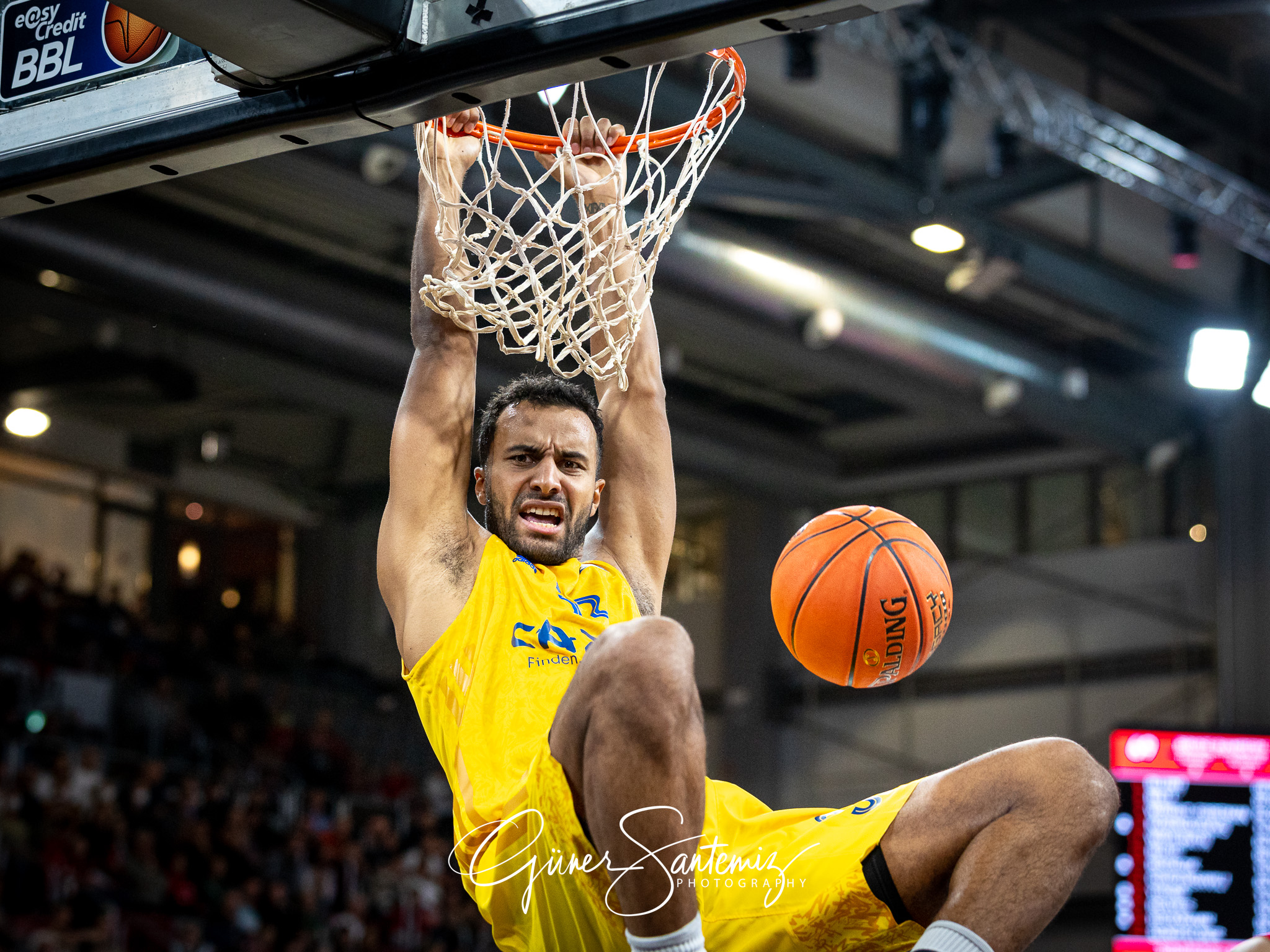 Brose Bamberg vs. Alba Berlin - Basketball - easyCredit BBL - 1.