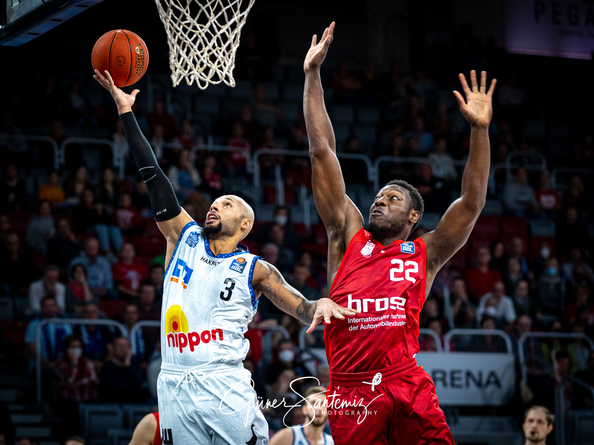 Brose Bamberg vs. Hakro Merlins Crailsheim - Basketball - easyCr