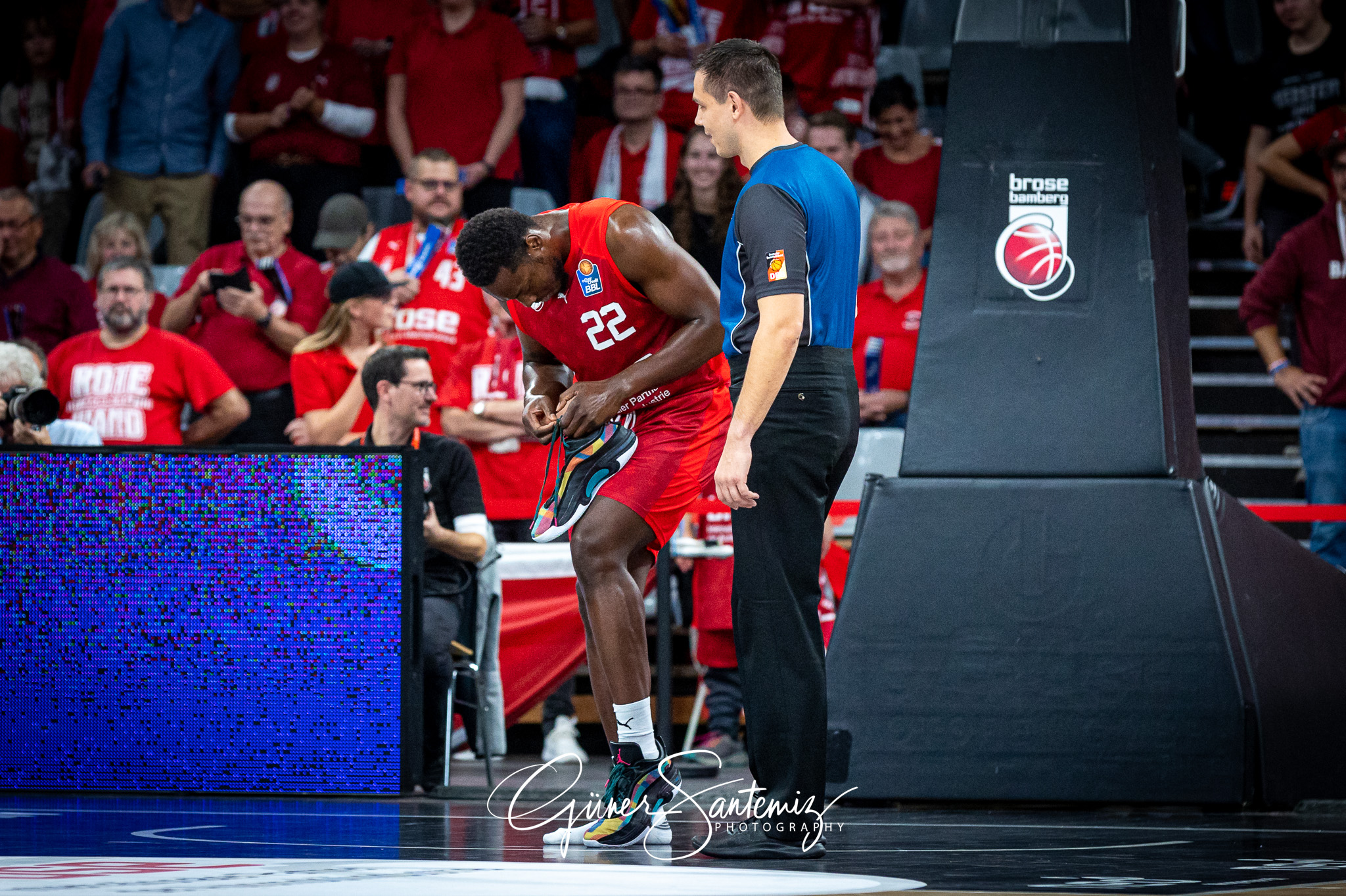 Brose Bamberg vs. Hakro Merlins Crailsheim - Basketball - easyCr