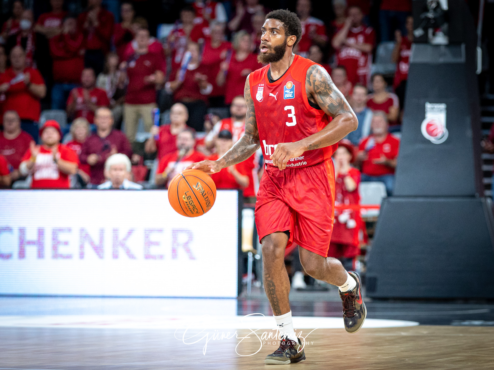 Brose Bamberg vs. Hakro Merlins Crailsheim - Basketball - easyCr