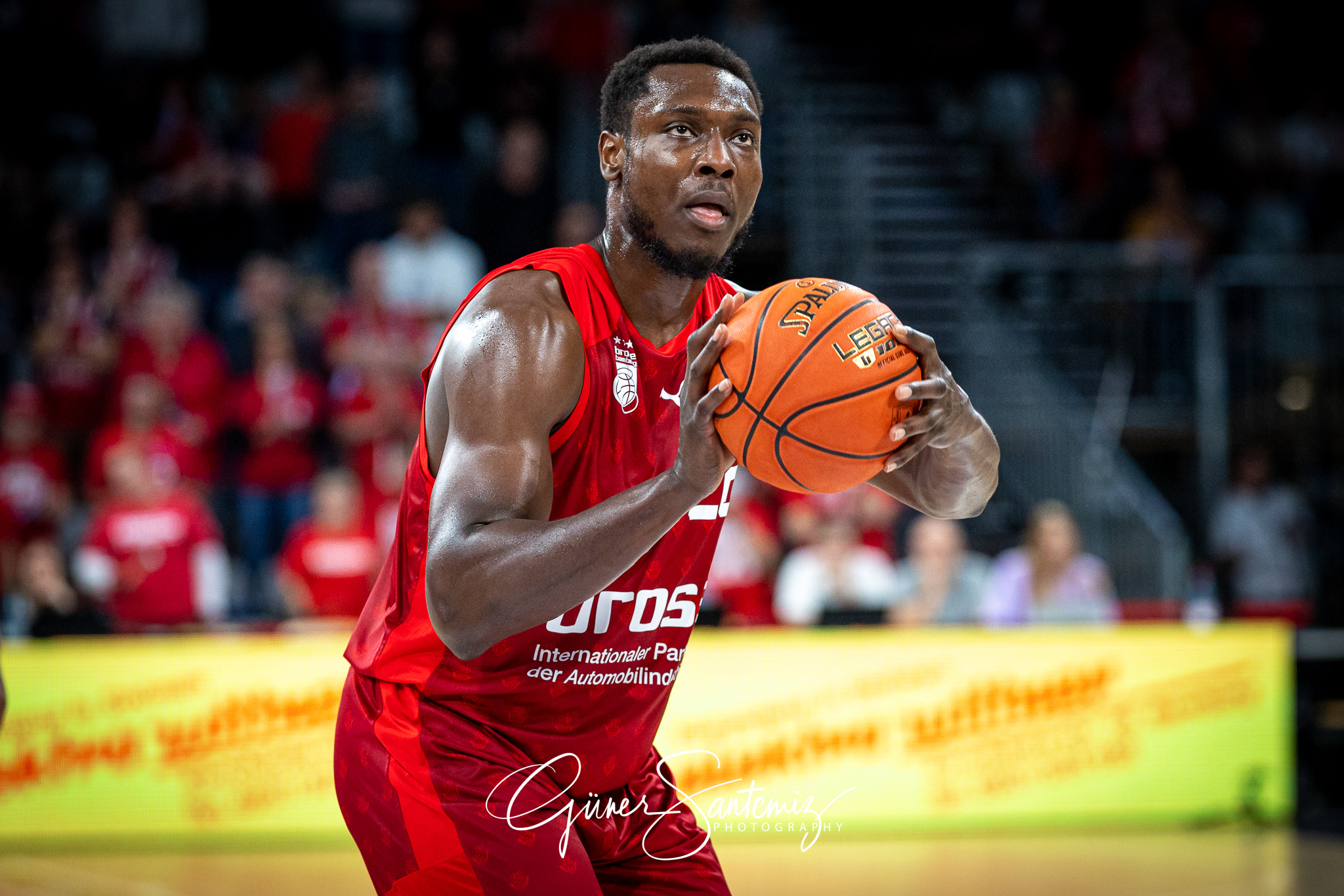 Brose Bamberg vs. Hakro Merlins Crailsheim - Basketball - easyCr