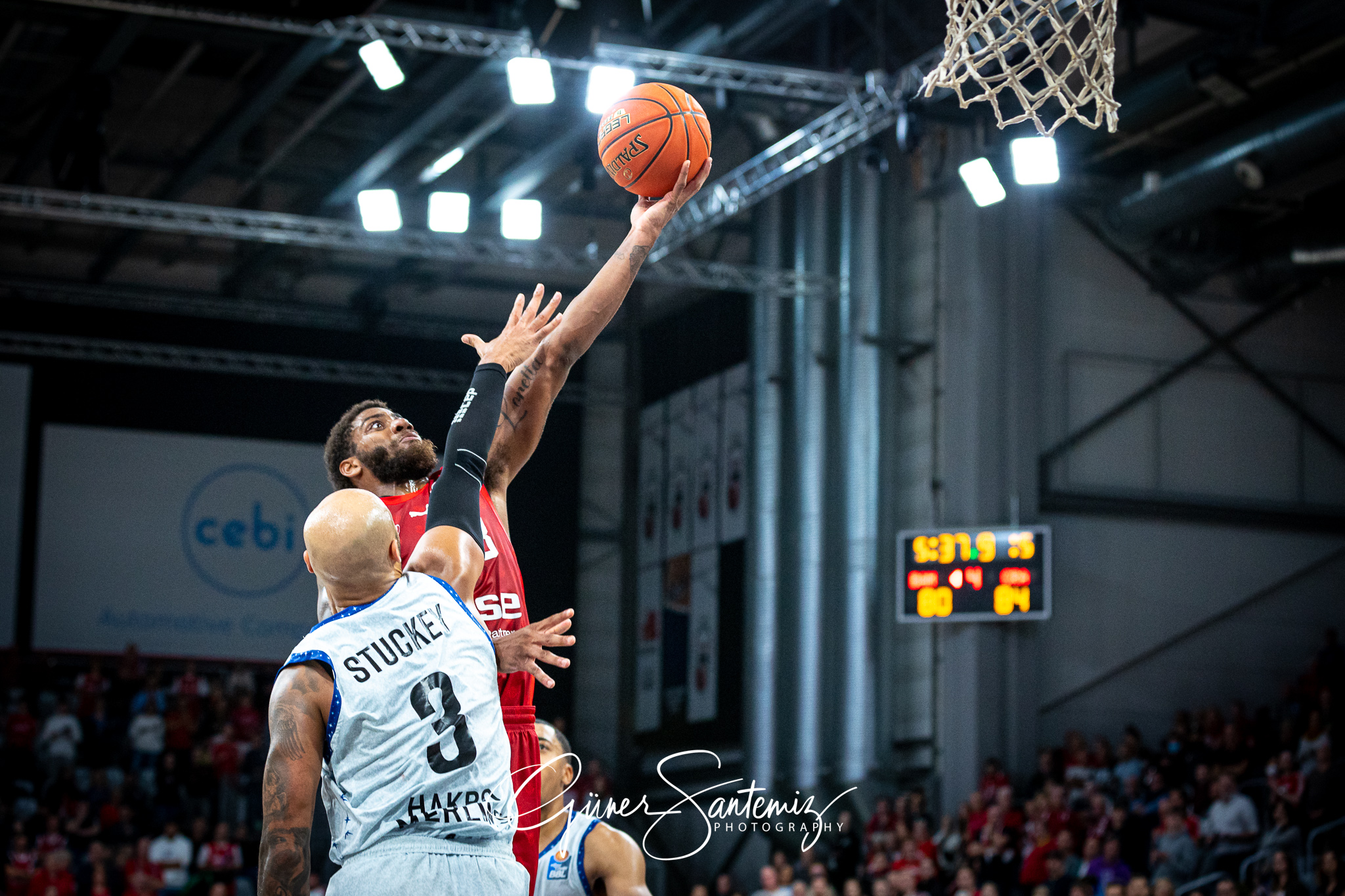 Brose Bamberg vs. Hakro Merlins Crailsheim - Basketball - easyCr