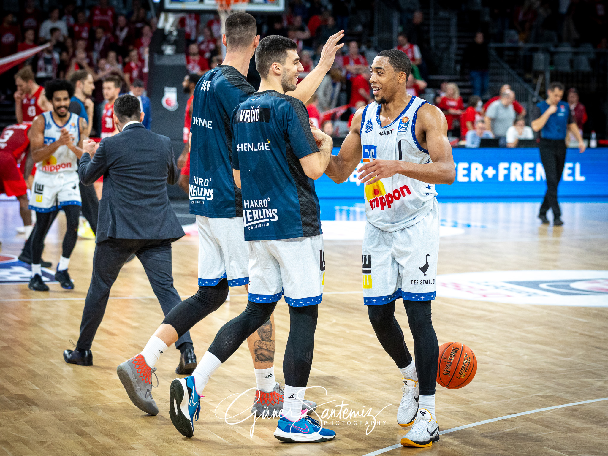 Brose Bamberg vs. Hakro Merlins Crailsheim - Basketball - easyCr