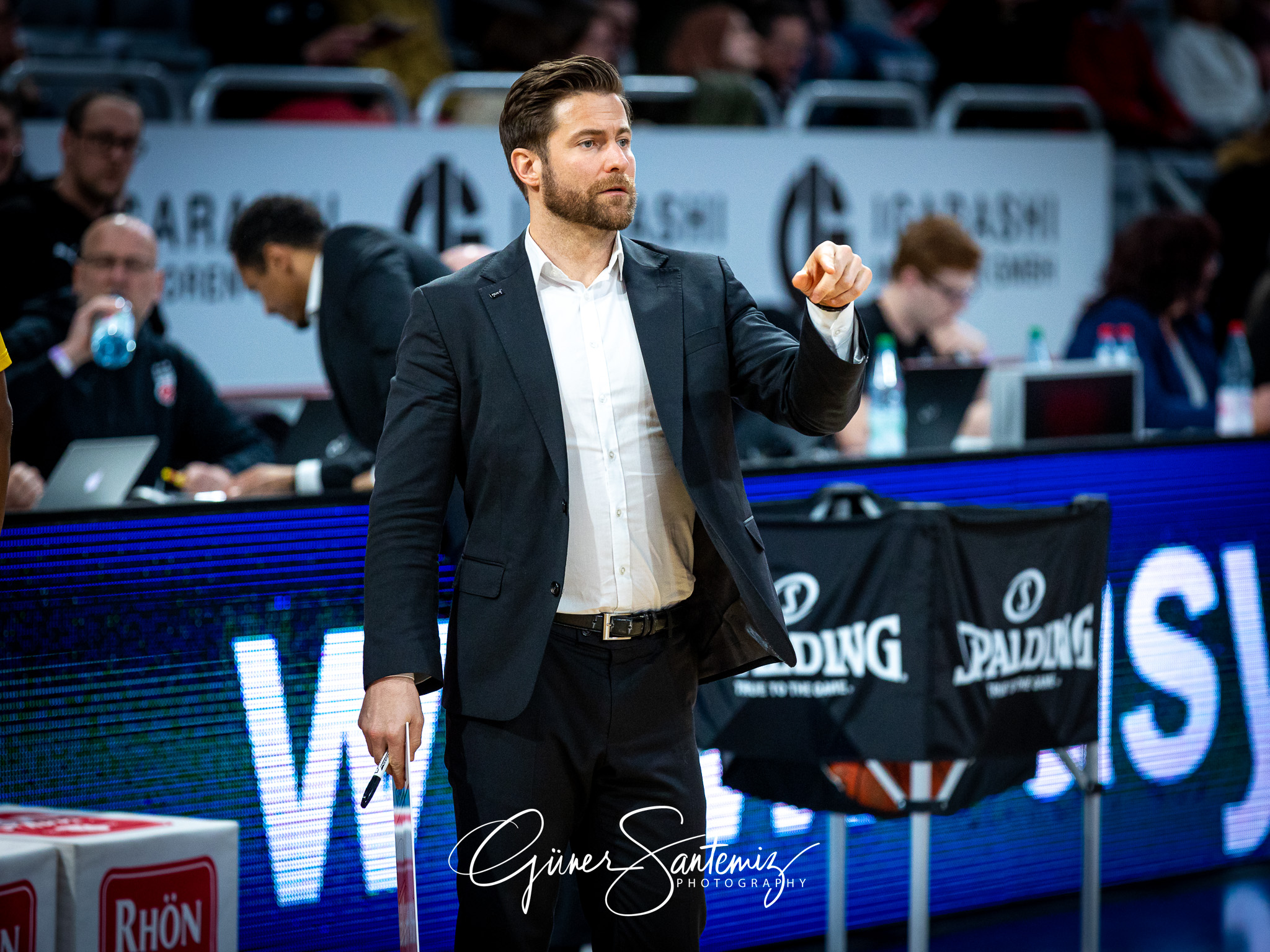 Brose Bamberg vs. MHP Riesen Ludwigsburg - Basketball - easyCred