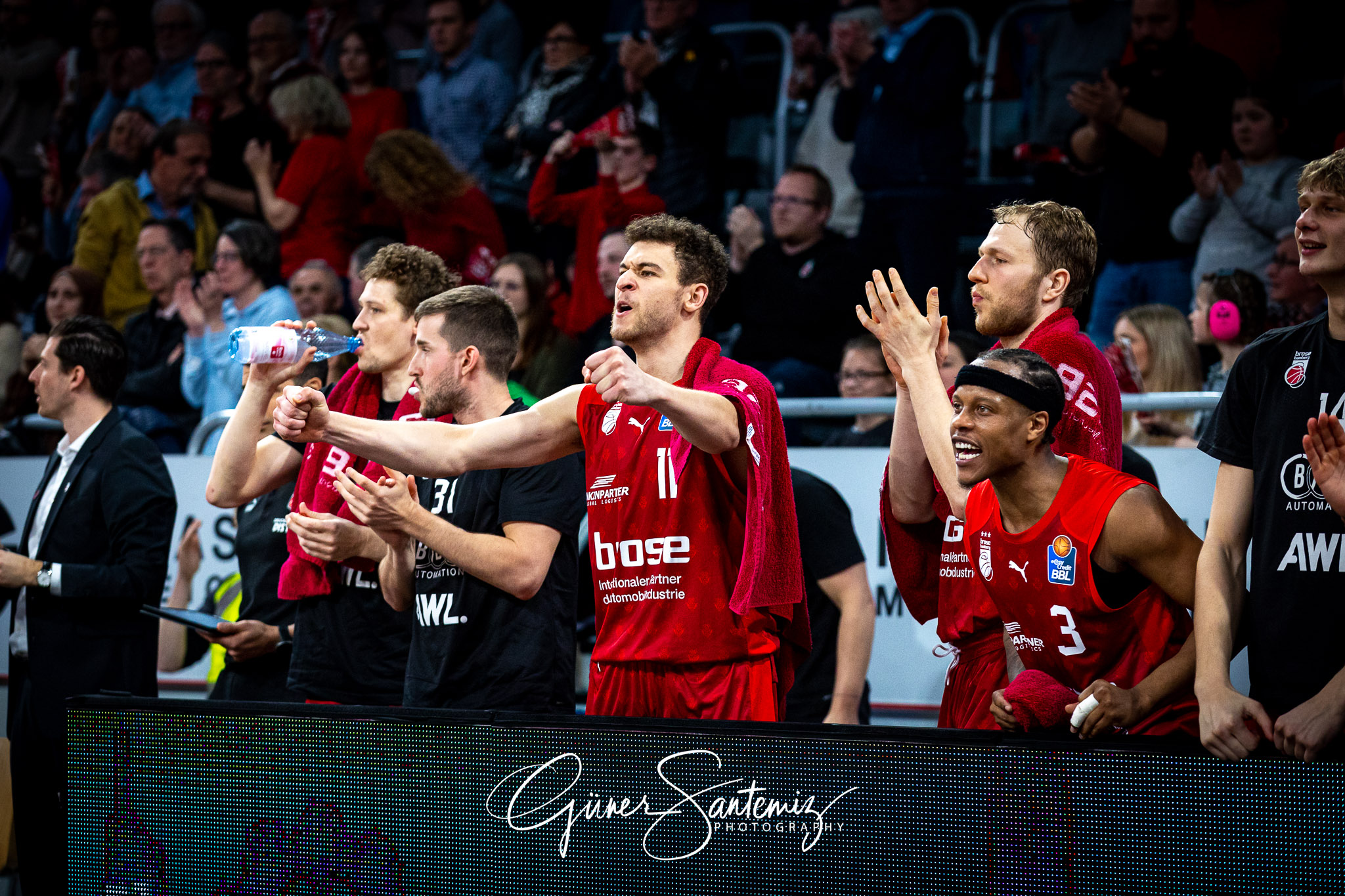 Brose Bamberg vs. MHP Riesen Ludwigsburg - Basketball - easyCred