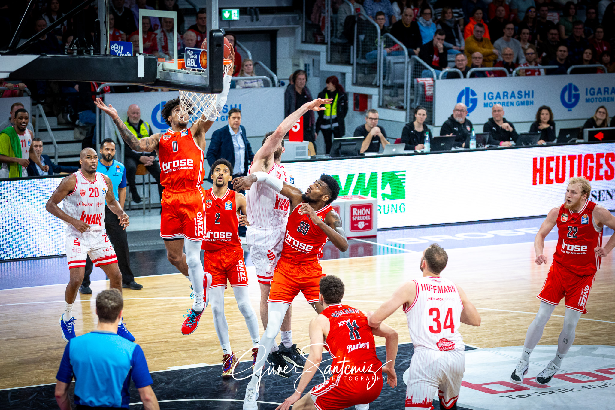 Bamberg Baskets vs. Wuerzburg Baskets - Basketball - easyCredit