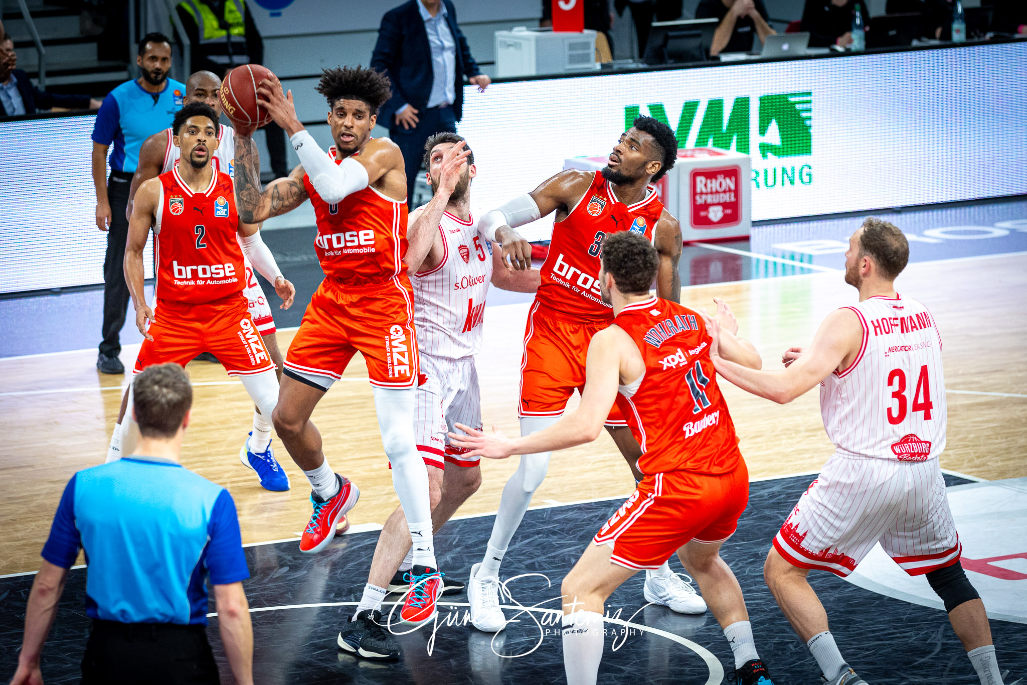 Bamberg Baskets vs. Wuerzburg Baskets - Basketball - easyCredit