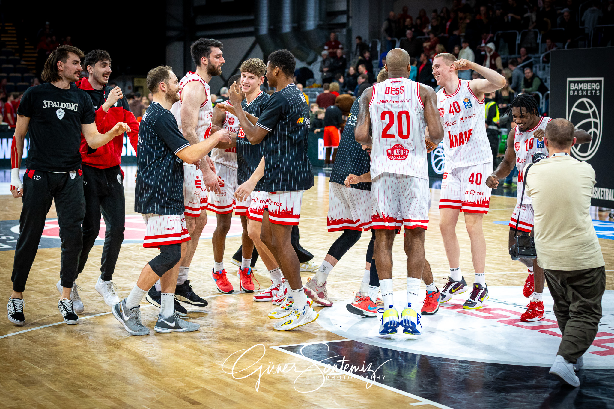 Bamberg Baskets vs. Wuerzburg Baskets - Basketball - easyCredit