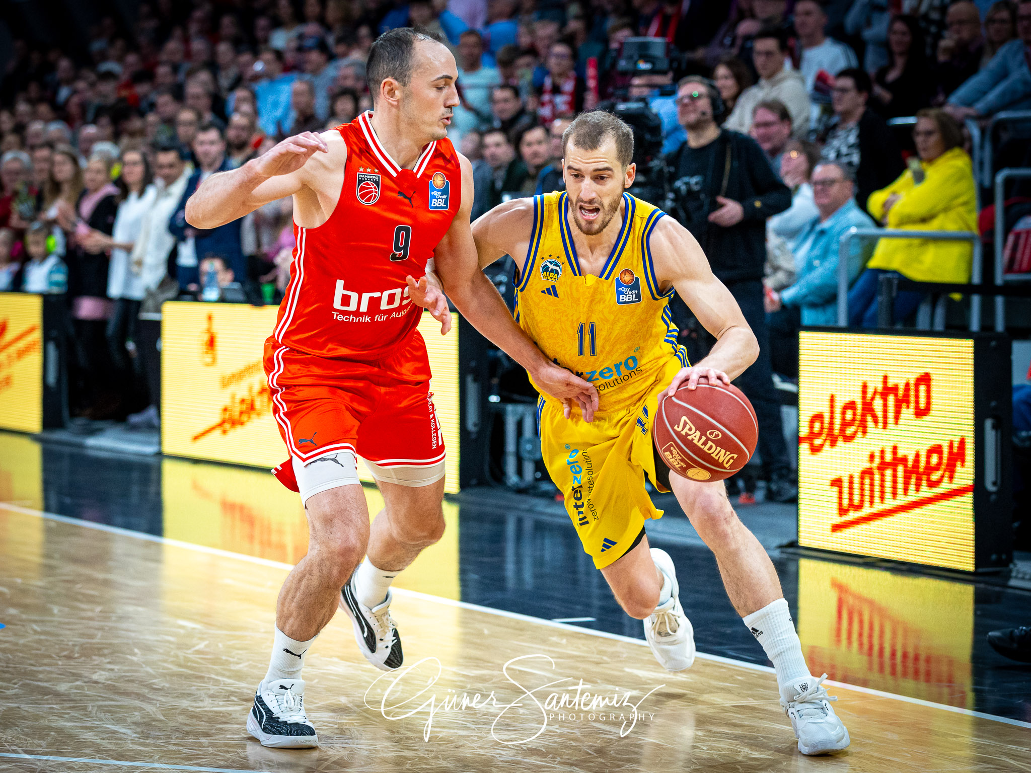 Bamberg Baskets vs. ALBA Berlin - Basketball - easyCredit BBL -