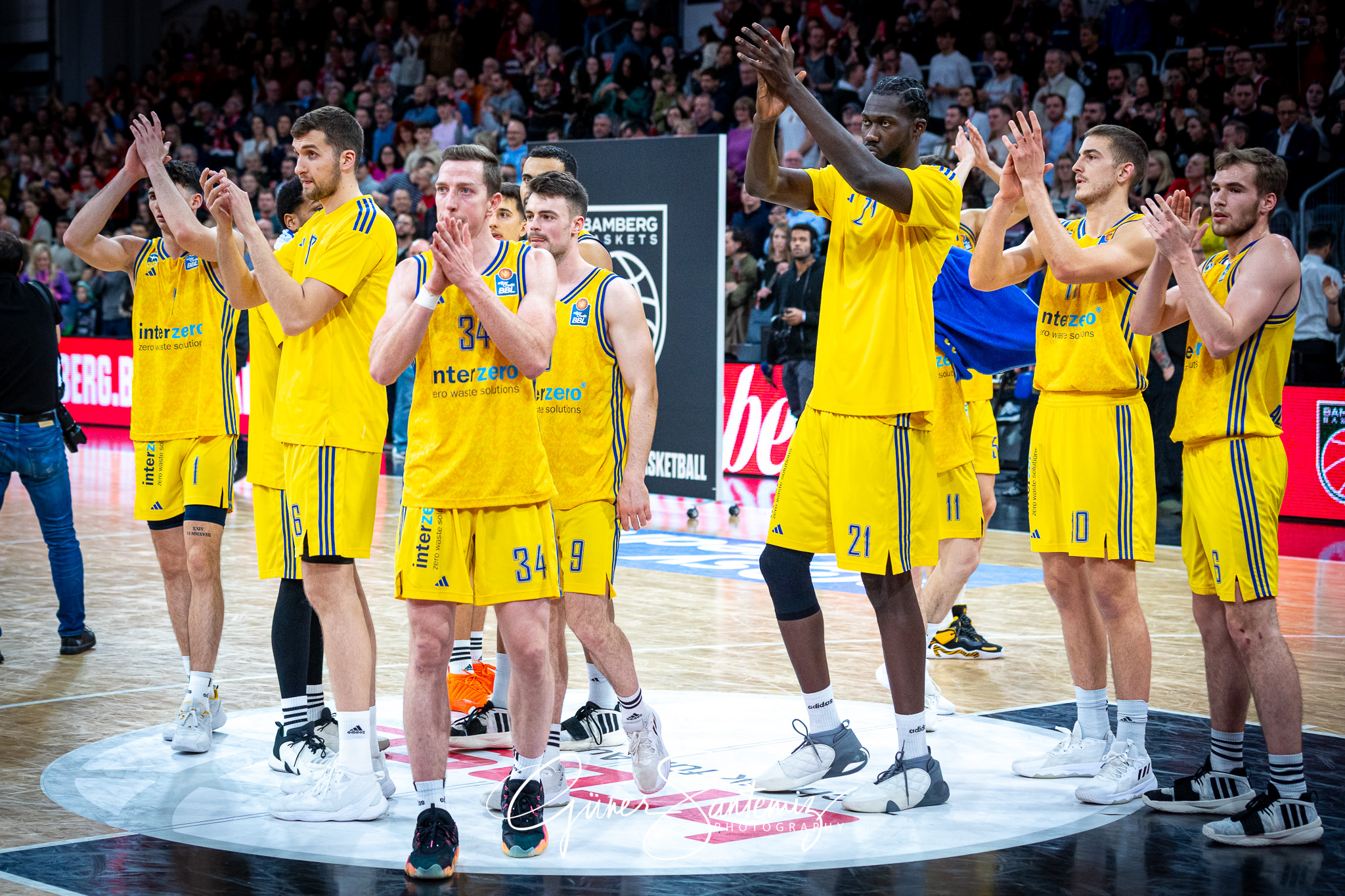 Bamberg Baskets vs. ALBA Berlin - Basketball - easyCredit BBL -