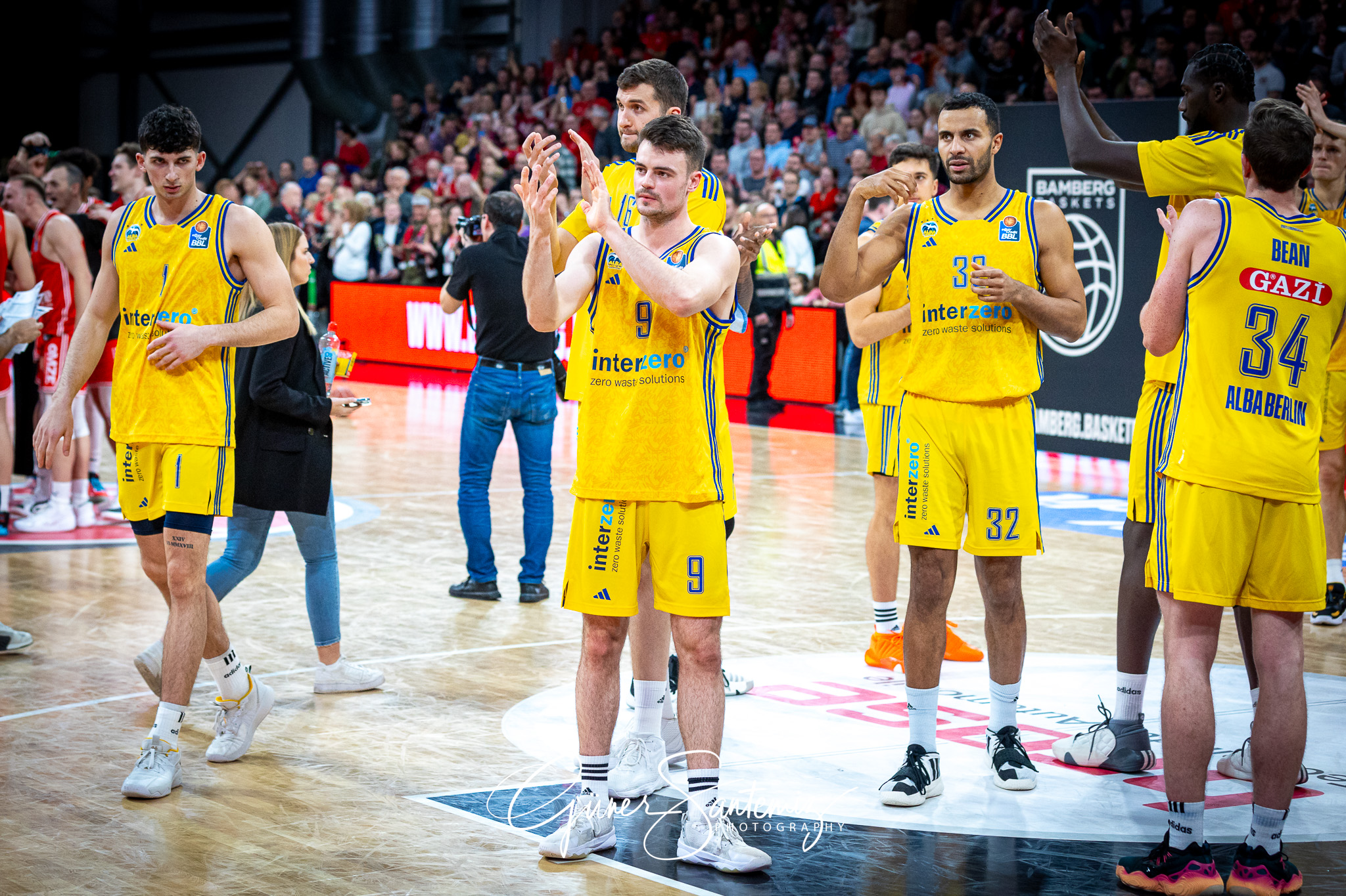 Bamberg Baskets vs. ALBA Berlin - Basketball - easyCredit BBL -