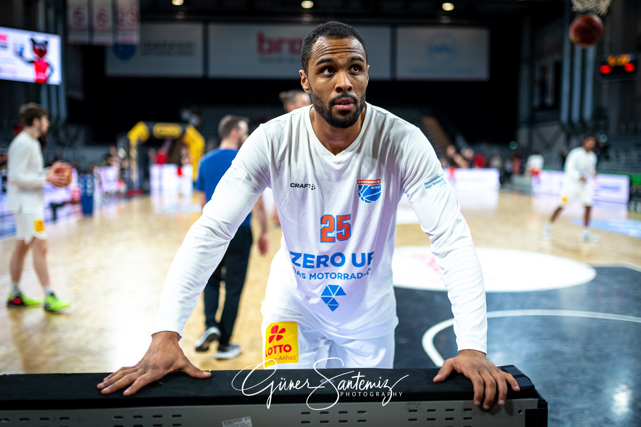 Bamberg Baskets vs. Syntainics MBC - Basketball - easyCredit BBL